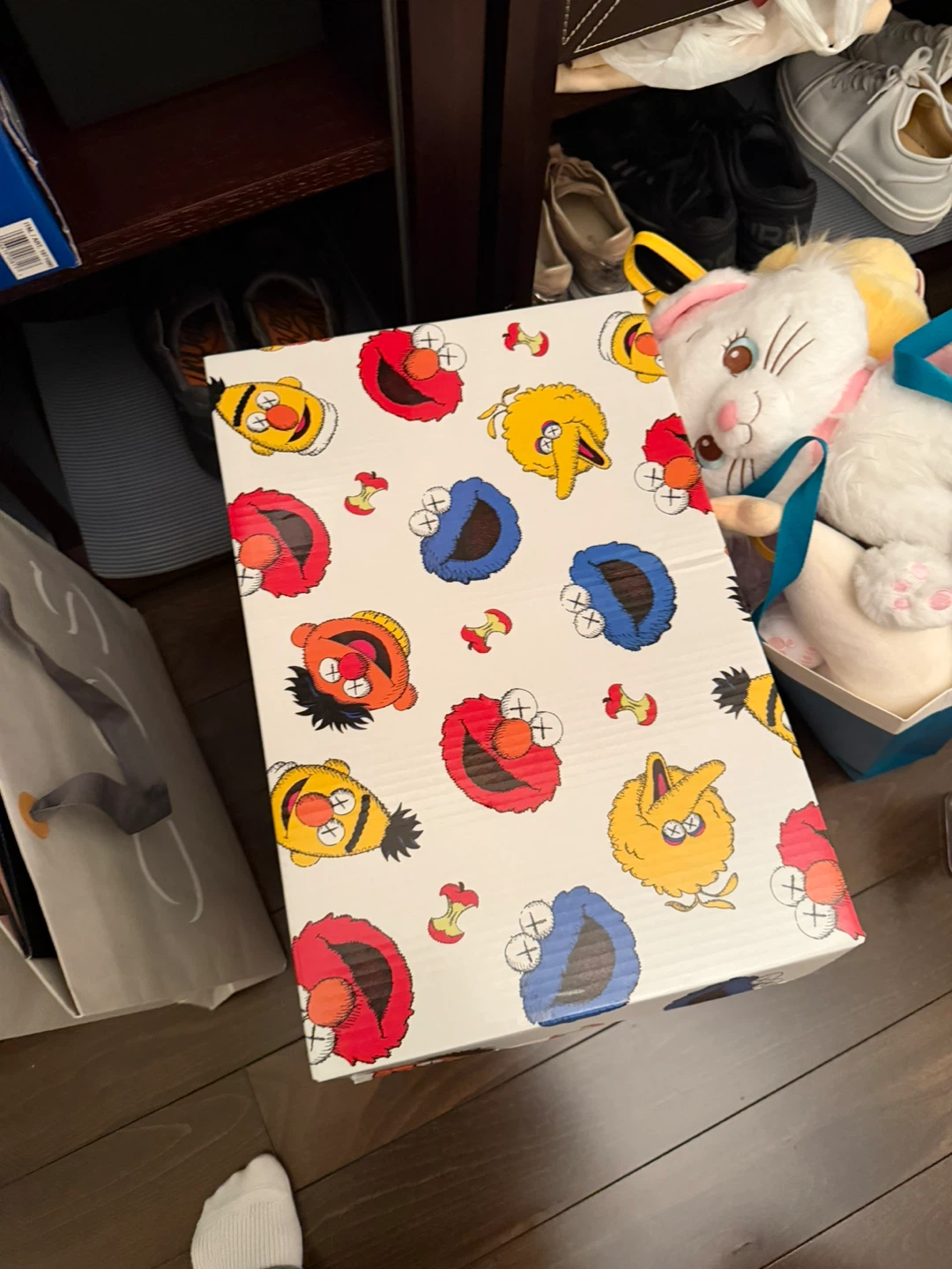 KAWS x Sesame Street Plush Toy Set - photo 3