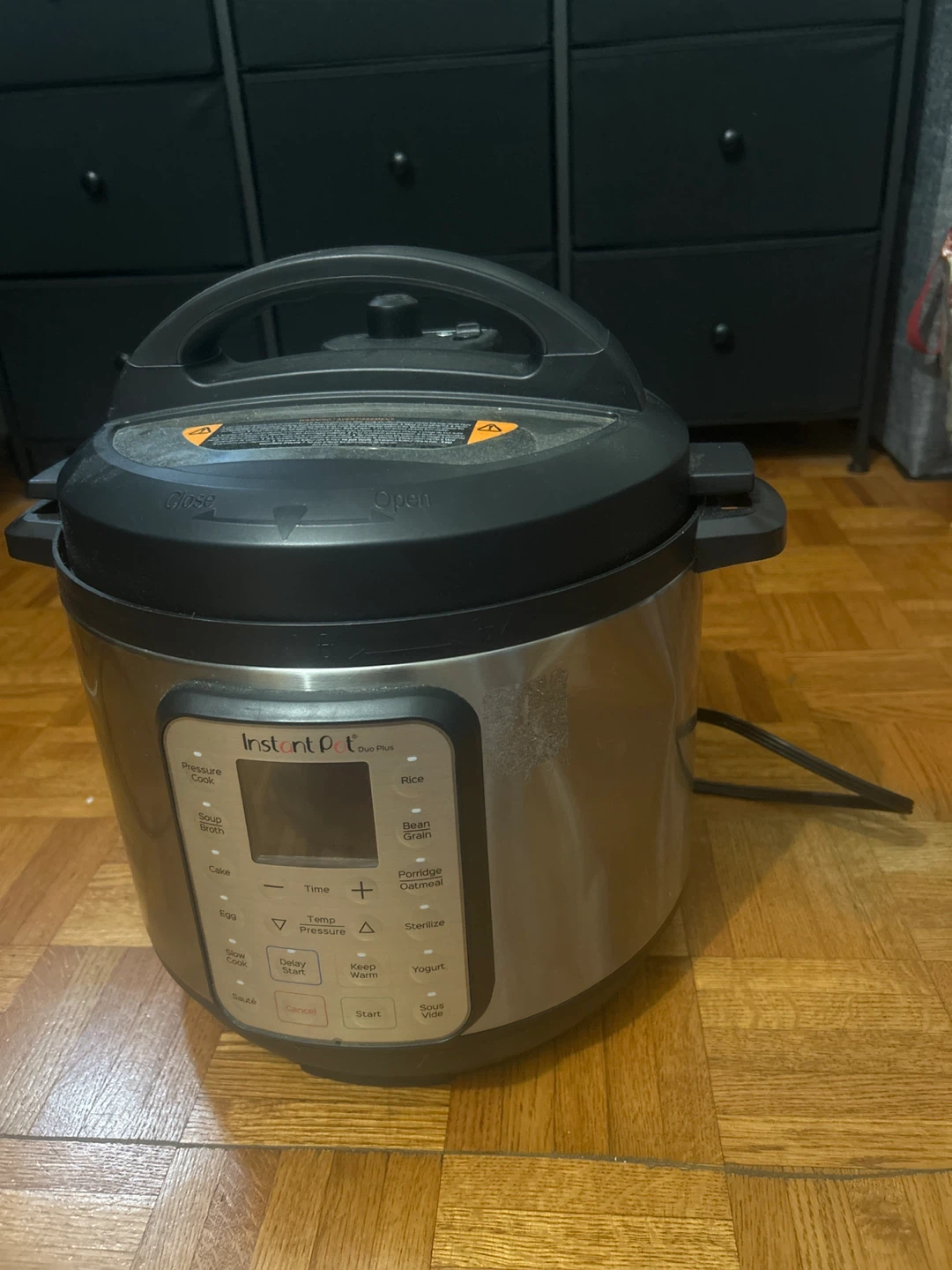 Instant Pot Duo Plus 9-in-1 Electric Pressure Cooker