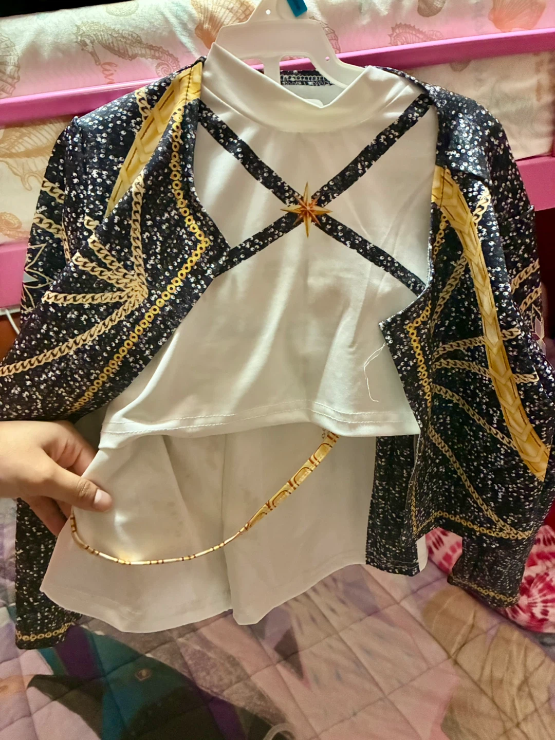 Rumi costume and huntrix birthday banner - photo 2