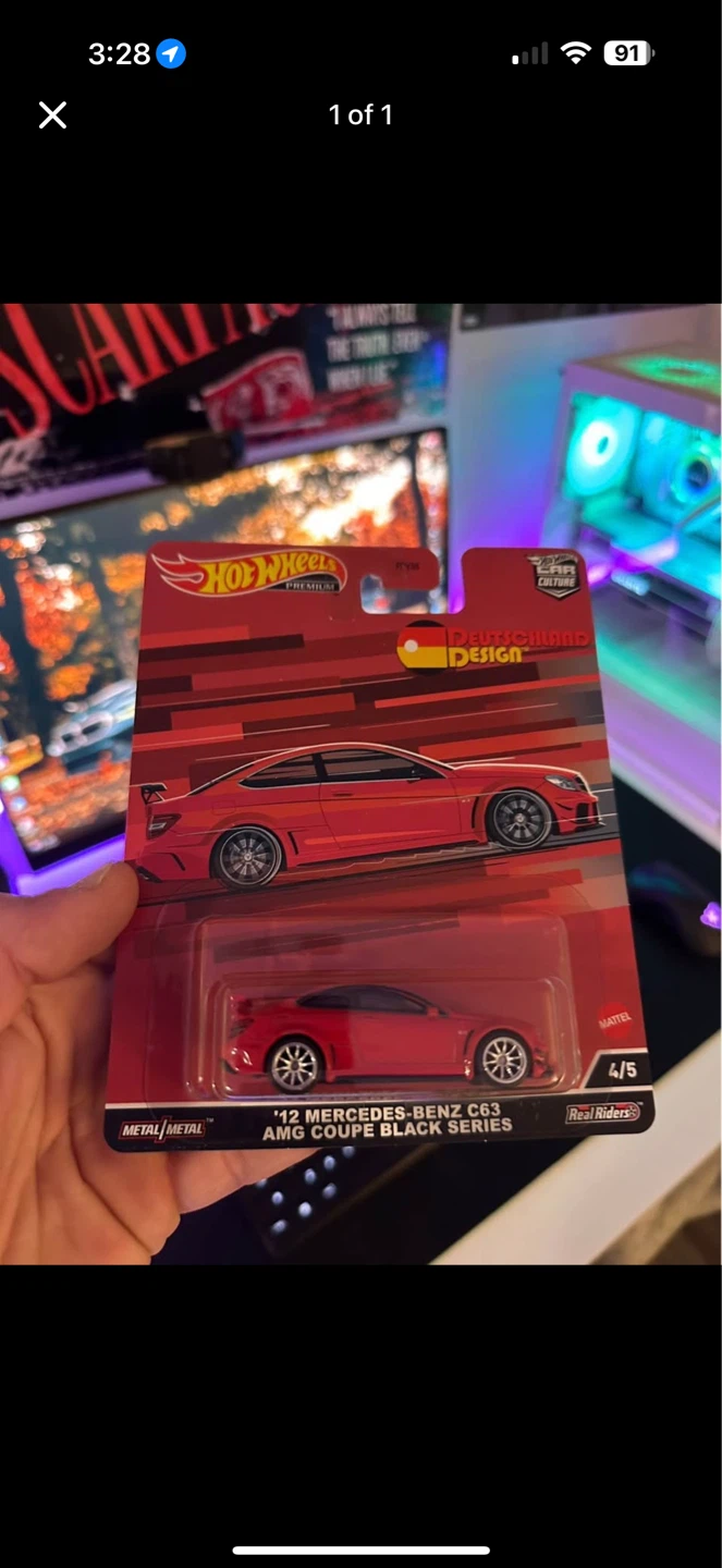 Hot Wheels Premium '12 Mercedes-Benz C63 AMG Coupe Black Series