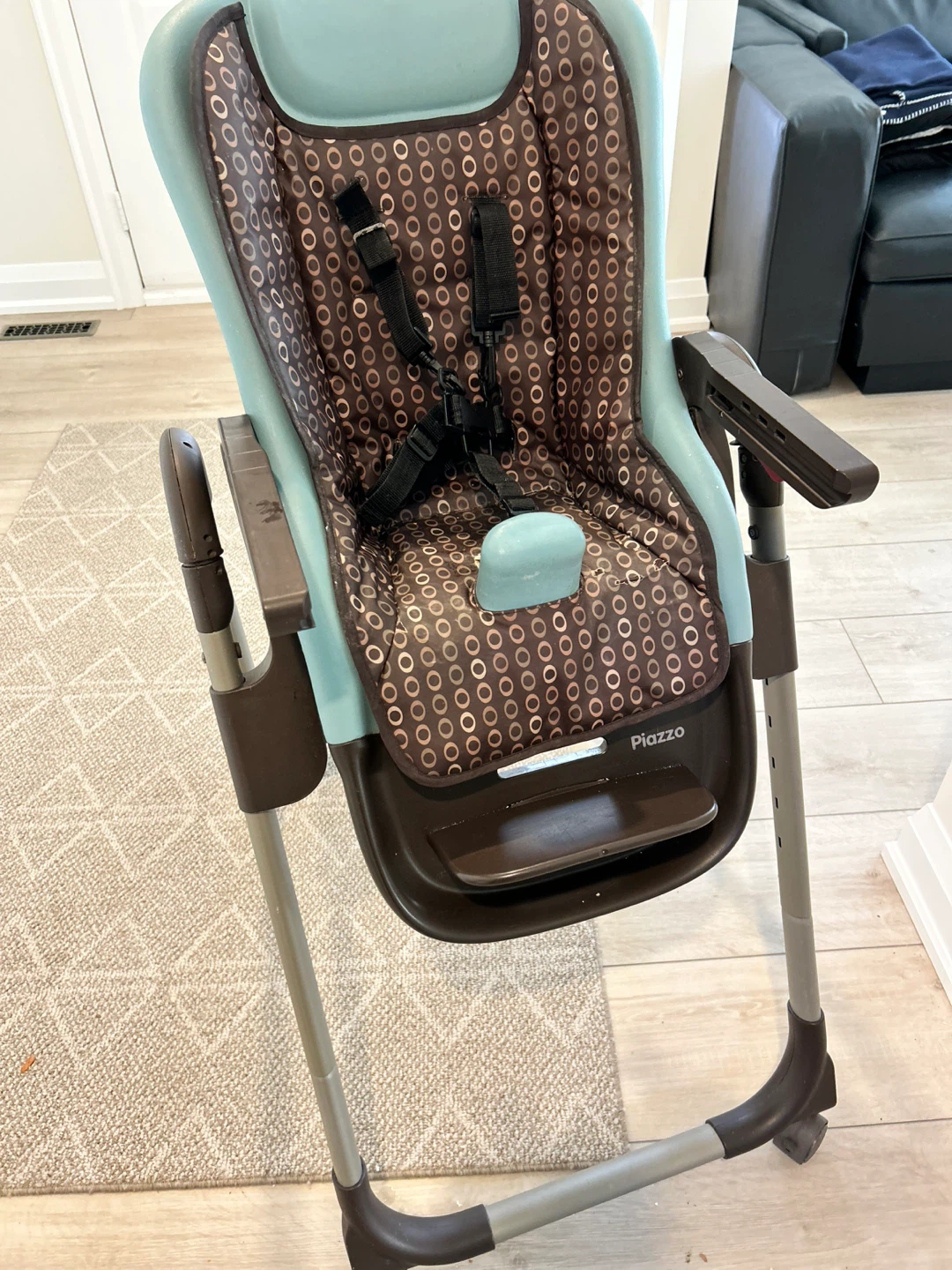 Maxi-Cosi High Chair - photo 2