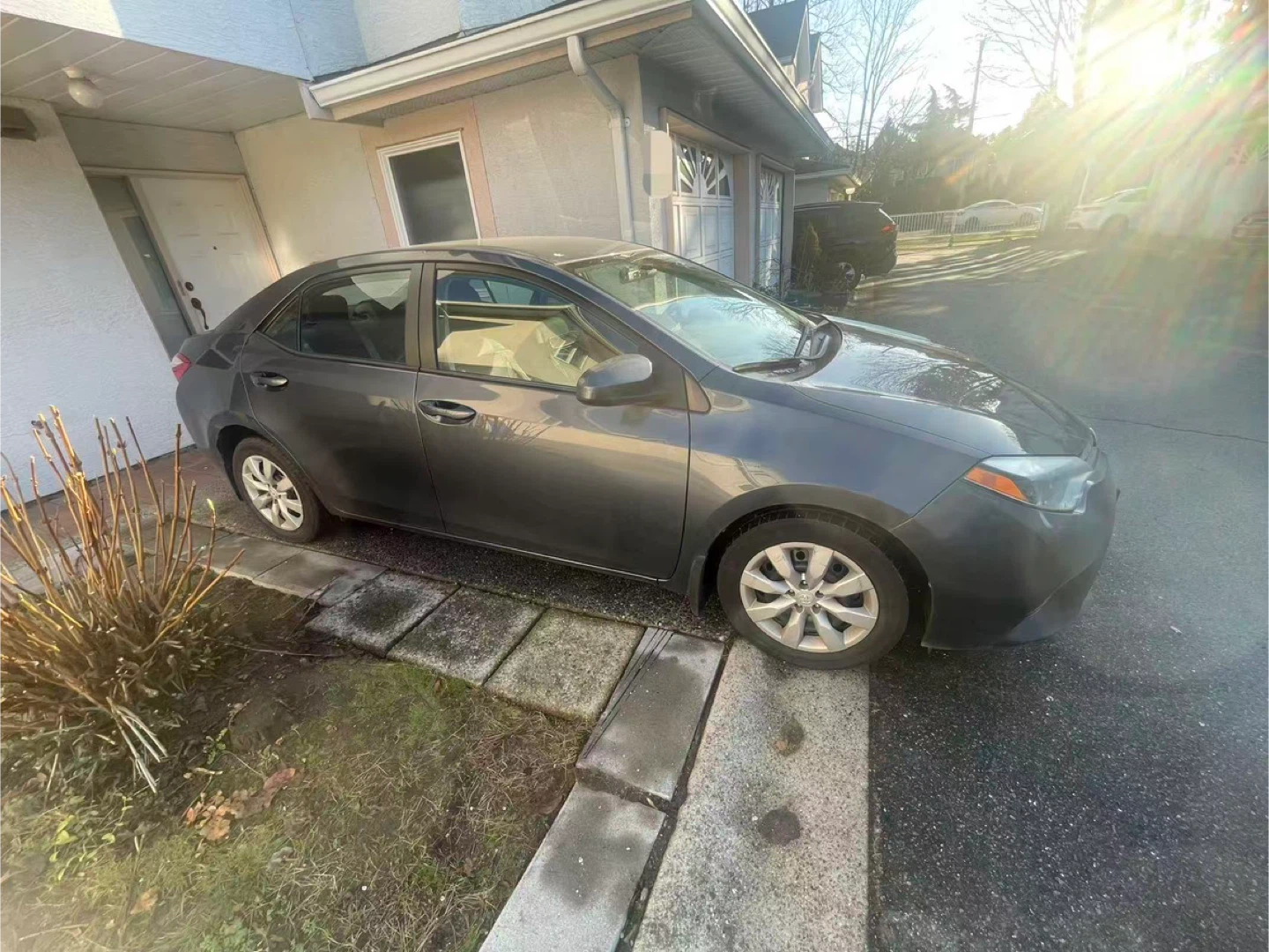 2016 Toyota Corolla Sedan - Grey - photo 3