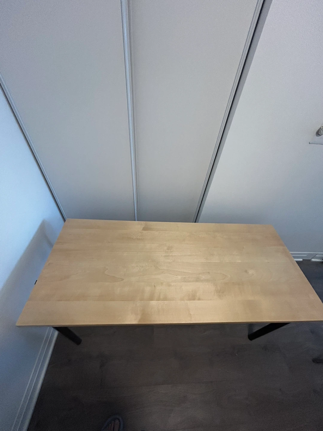 Wooden tabletop desk with black legs - photo 2