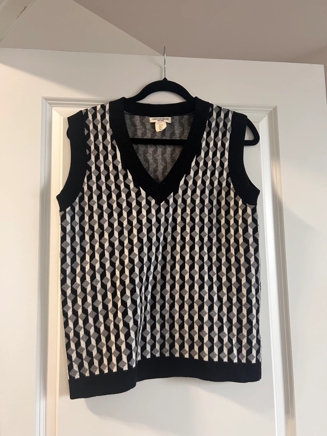 Christian Siriano Diamond Sweater Vest size  small/ medium - photo 2