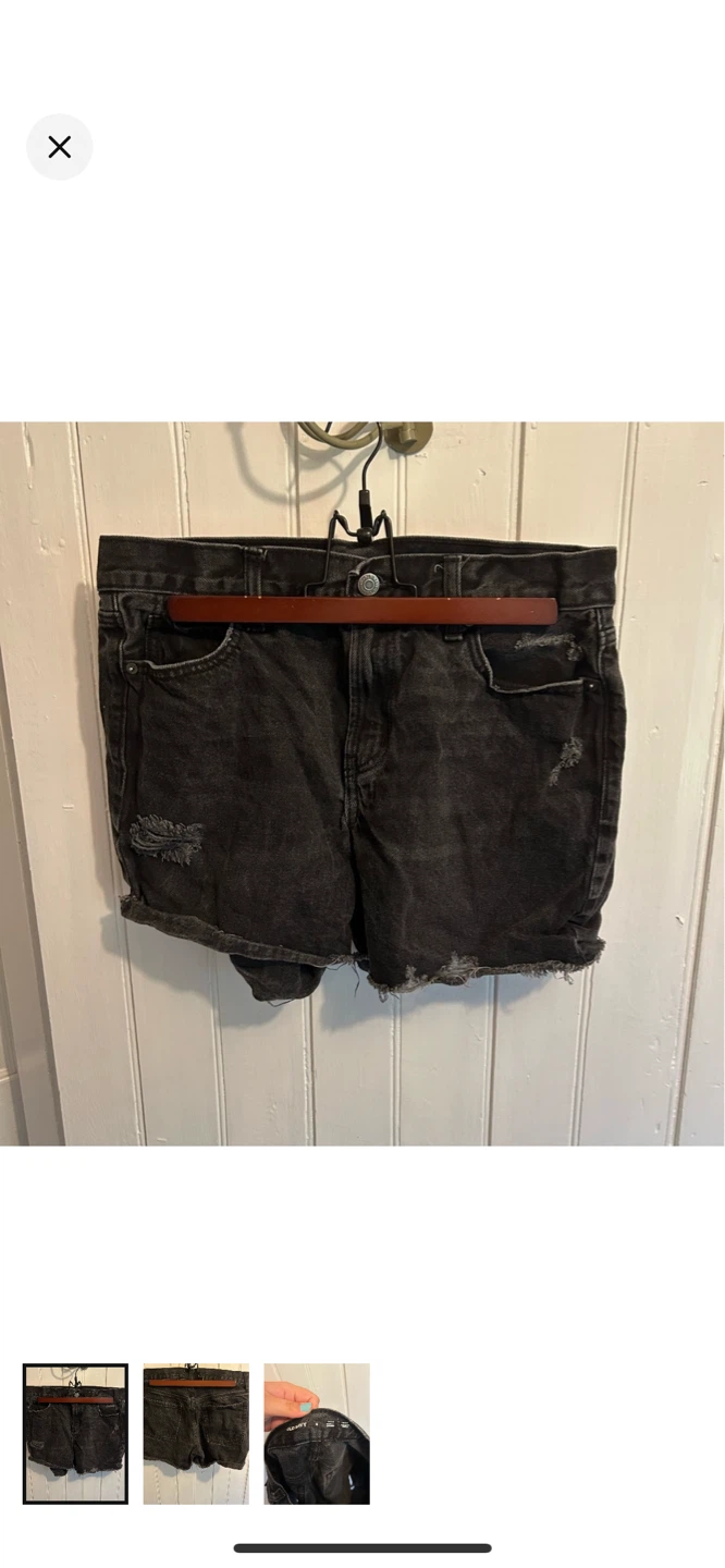 Old Navy Distressed Black Denim Shorts Size 6