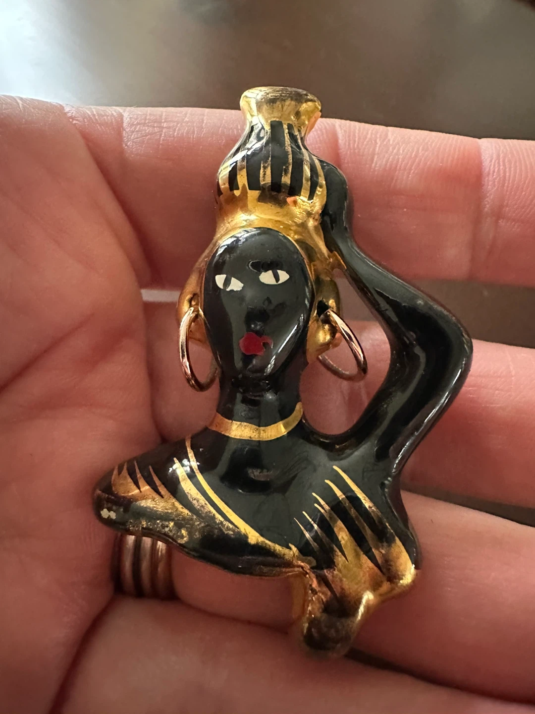 Vintage Ceramic Figurine Brooch - photo 3
