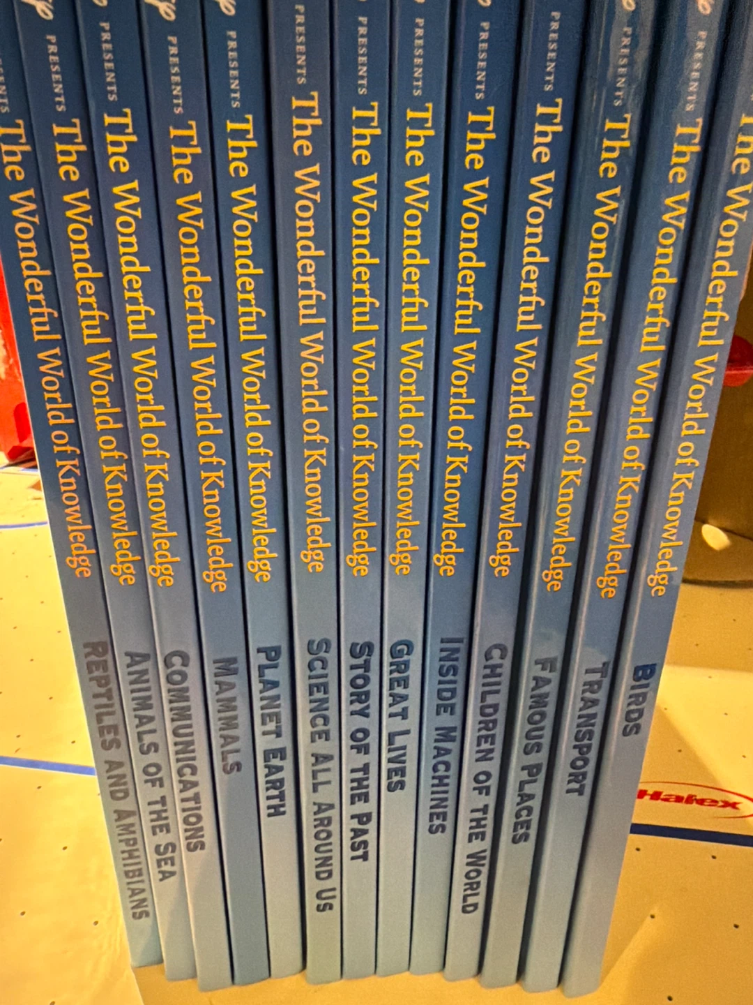 22 Volumes Disney Wonderful World of Knowledge Book Set
