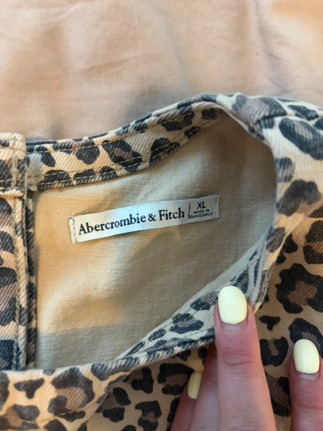 Abercrombie & Fitch Leopard Print  - Size XL - photo 3