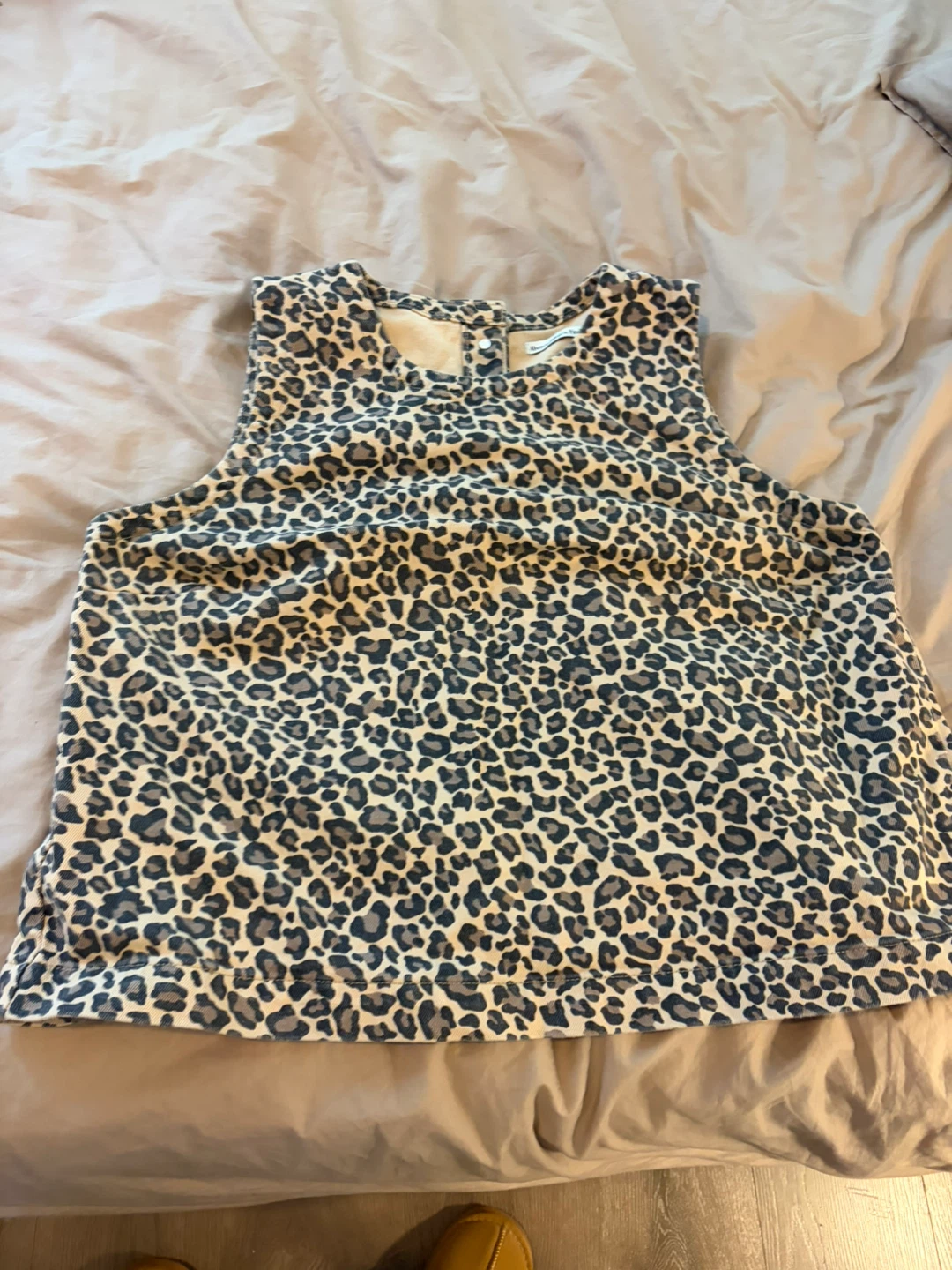 Abercrombie & Fitch Leopard Print  - Size XL
