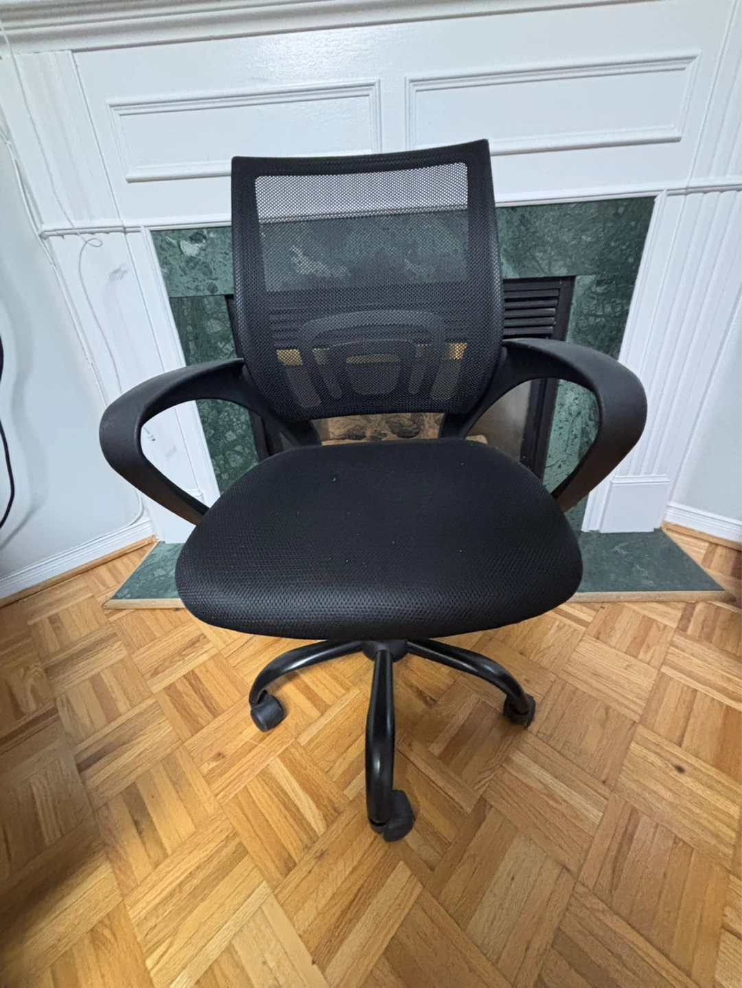 Black Mesh Office Chair - photo 3