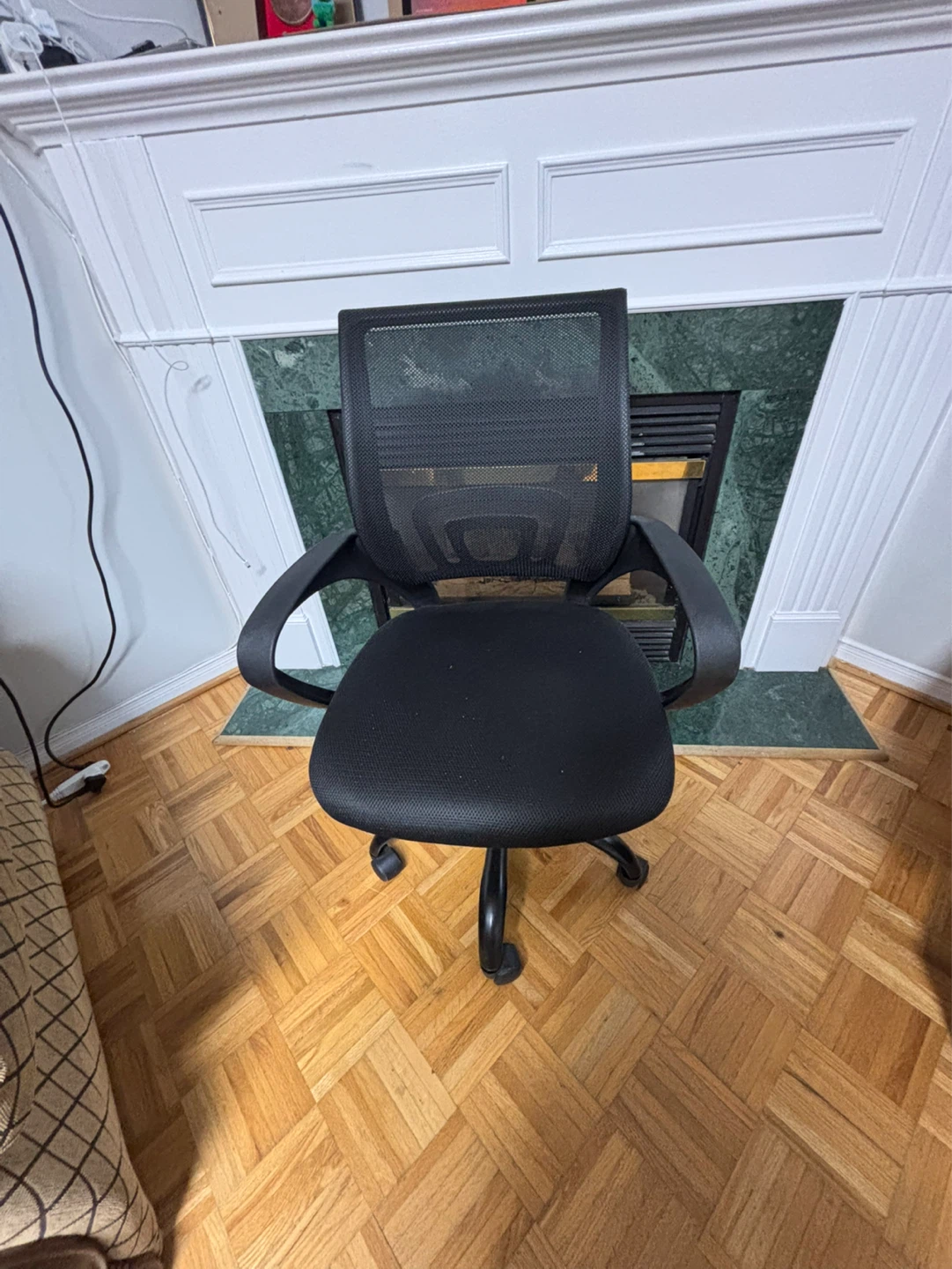 Black Mesh Office Chair - photo 2