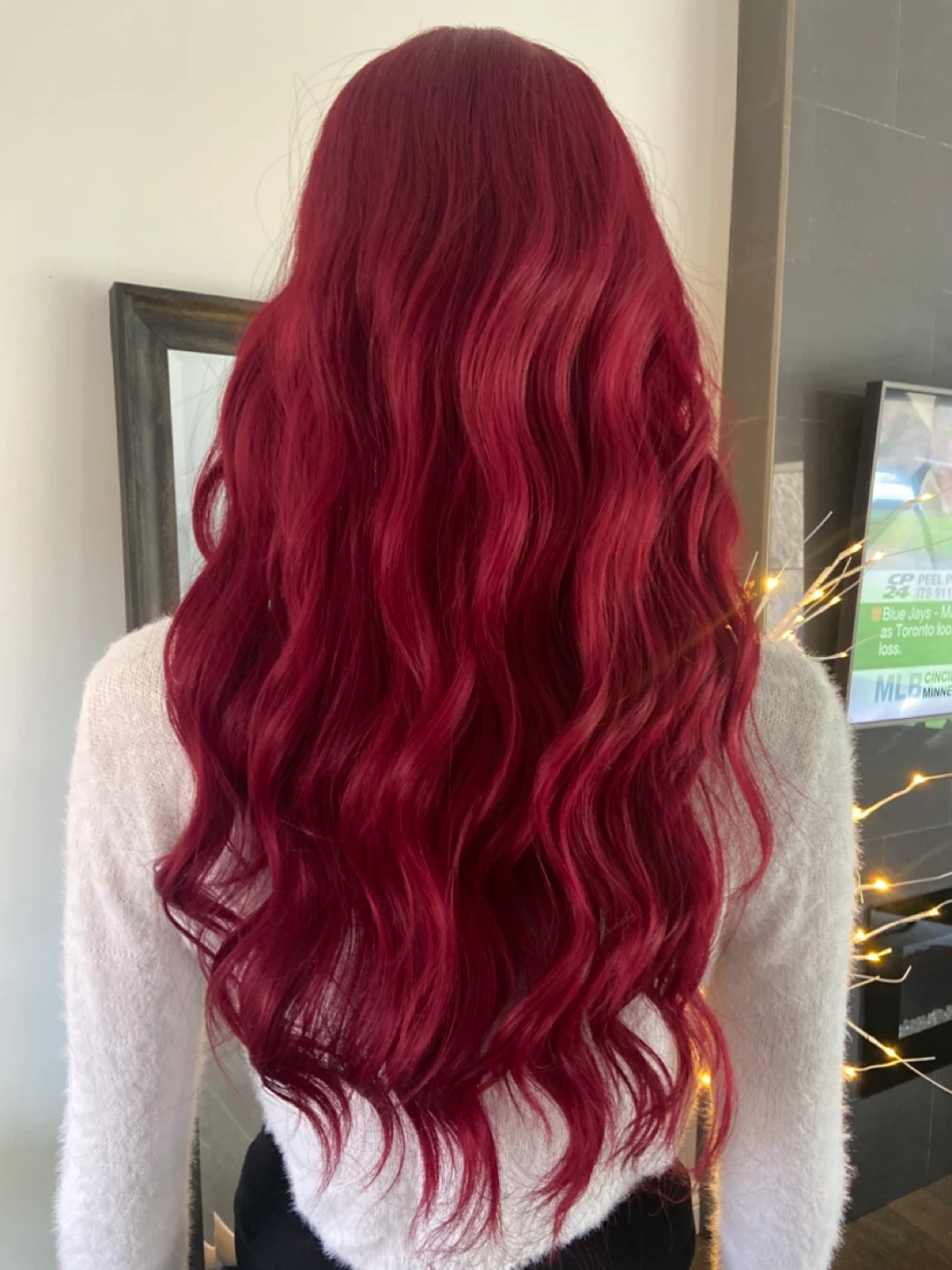 NWOT: 22” Wavy Dark Red Synthetic Cosplay Wig w/ Bangs (2357) - photo 4
