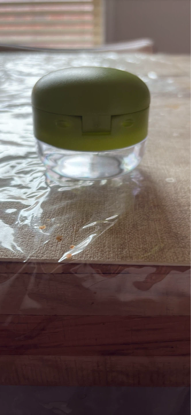 Mini Garlic Chopper - photo 2