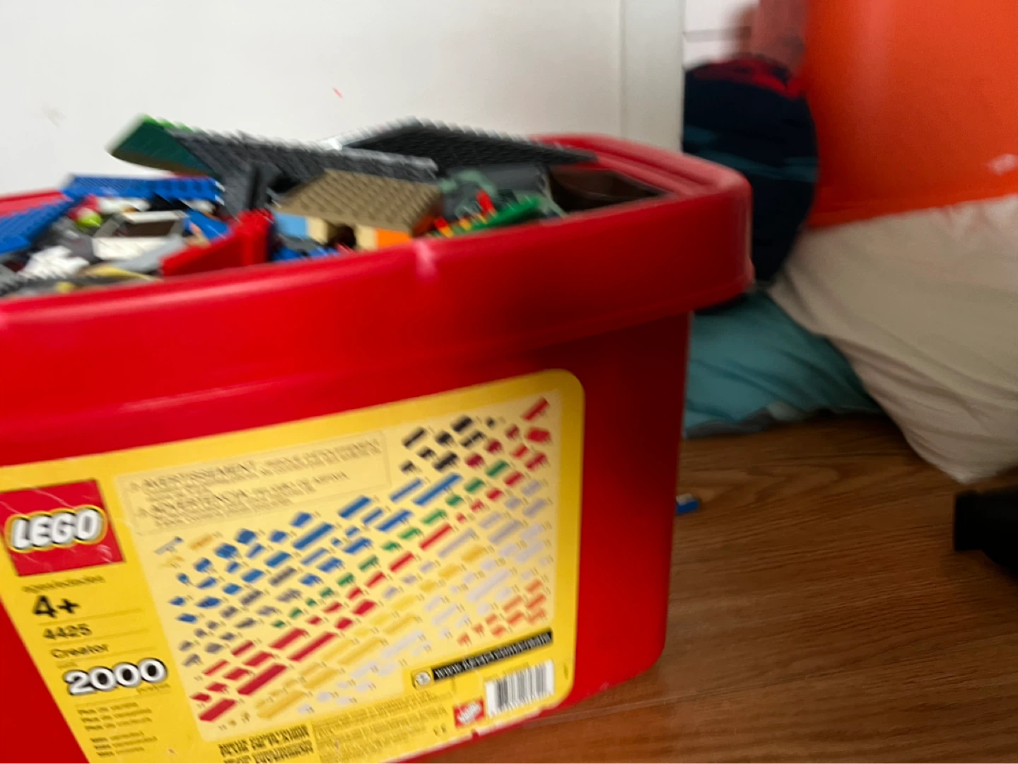 LEGO Creator 2000 Piece Building Set - photo 4