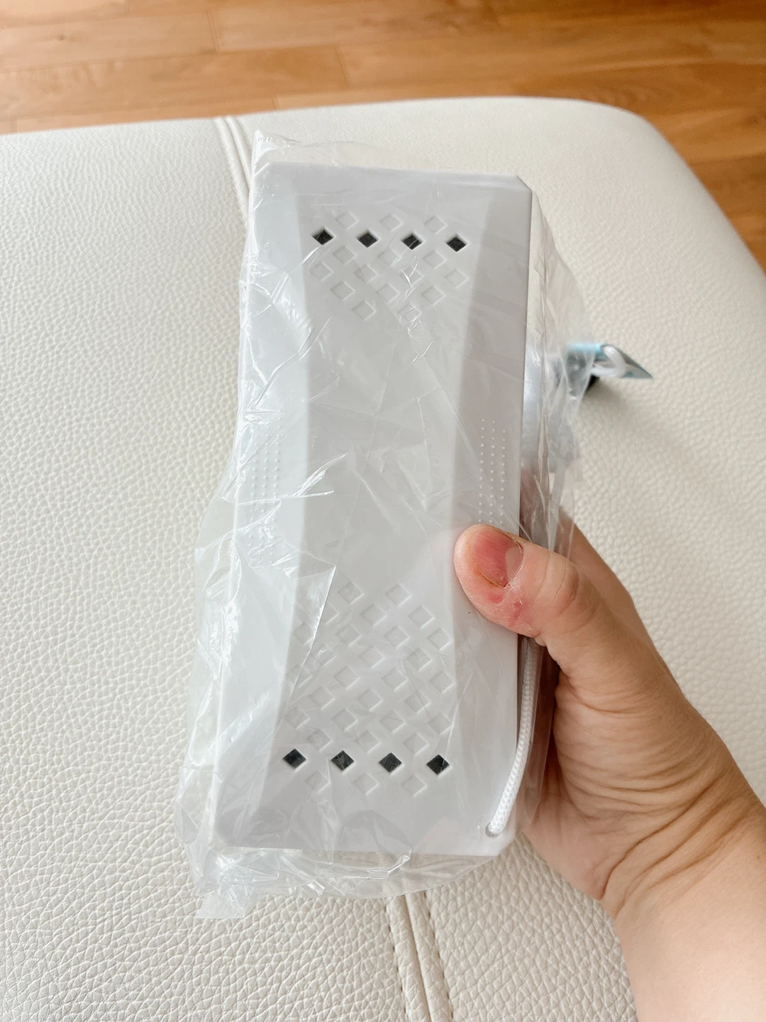 Double-Sided Glass Cleaner - photo 2