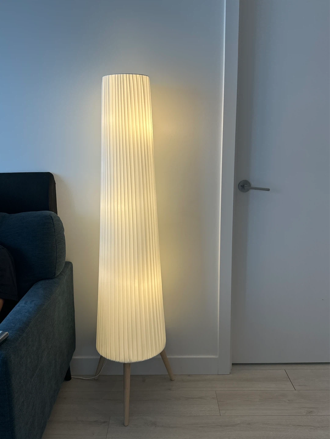 IKEA OKENSAND Floor Lamp (White)