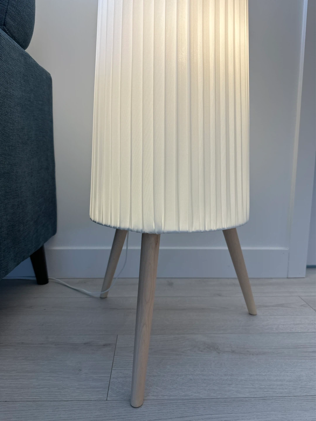 IKEA OKENSAND Floor Lamp (White) - photo 4