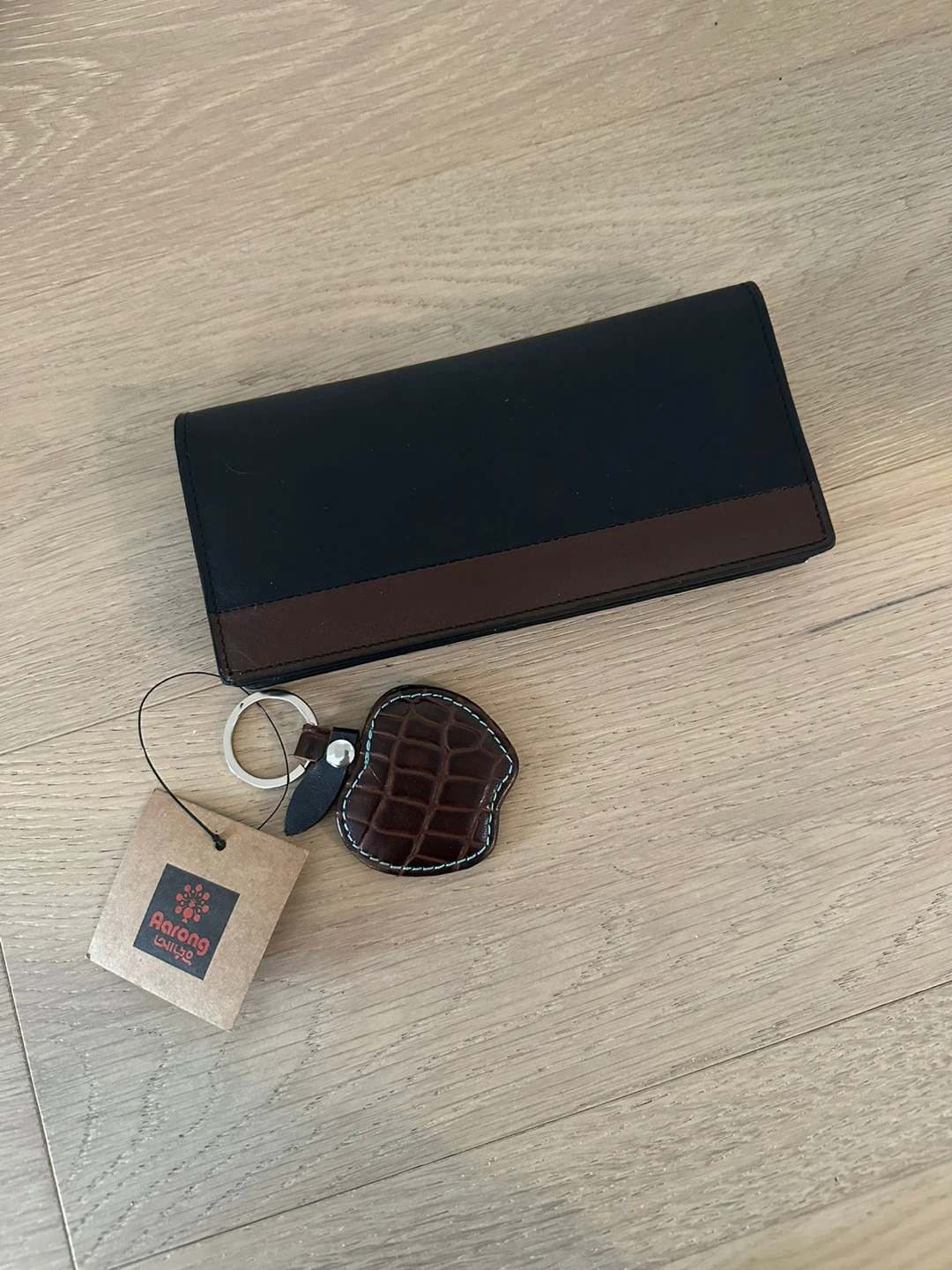 Aorong Leather Long Wallet with Keychain - photo 2