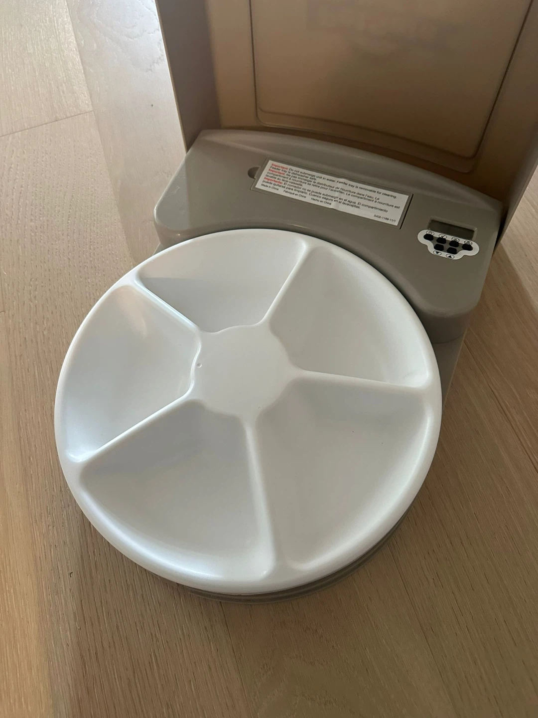 Automatic Pet Feeder Tray