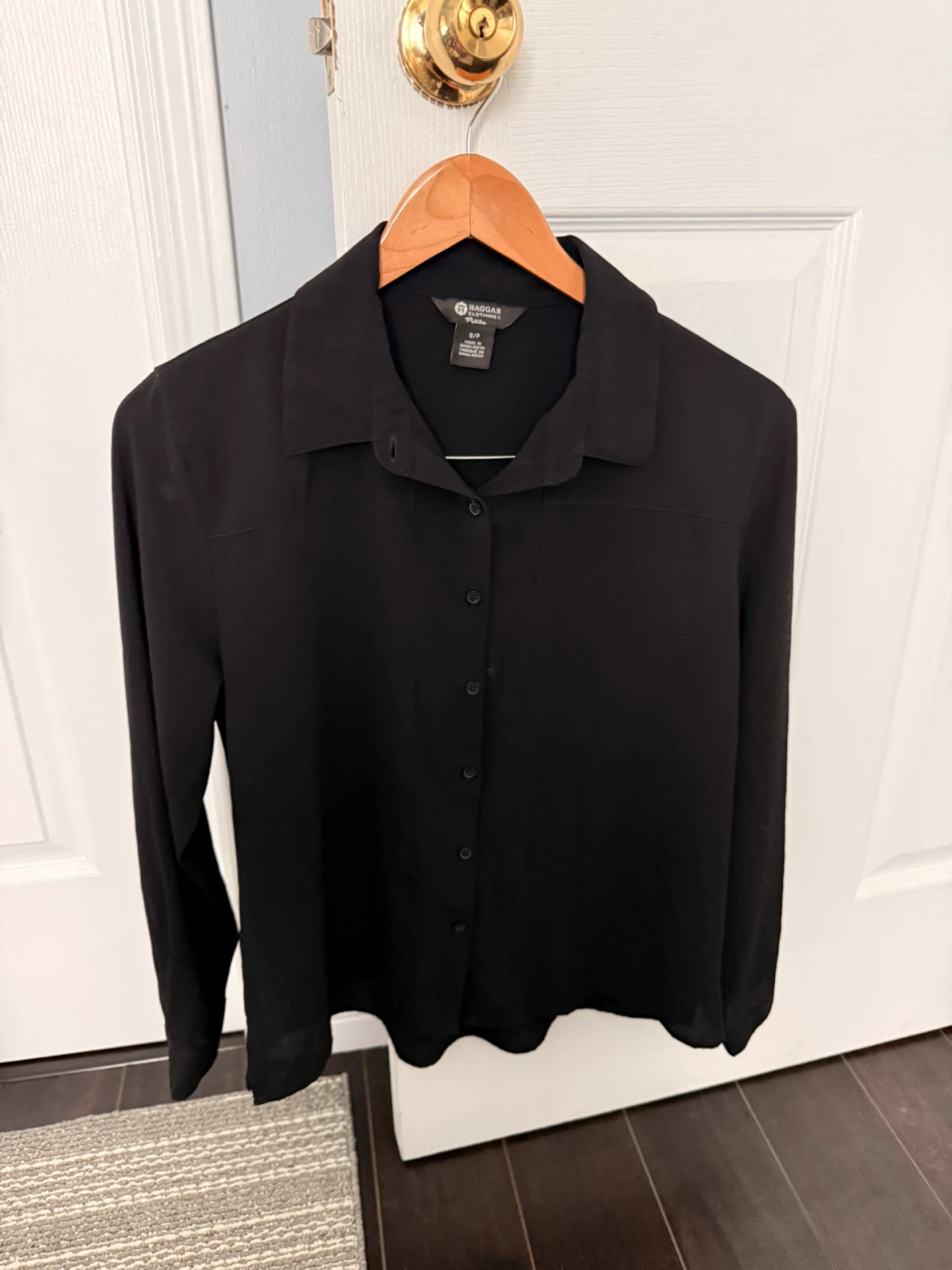 Haggar Clothing Petite Black Button-Up Shirt