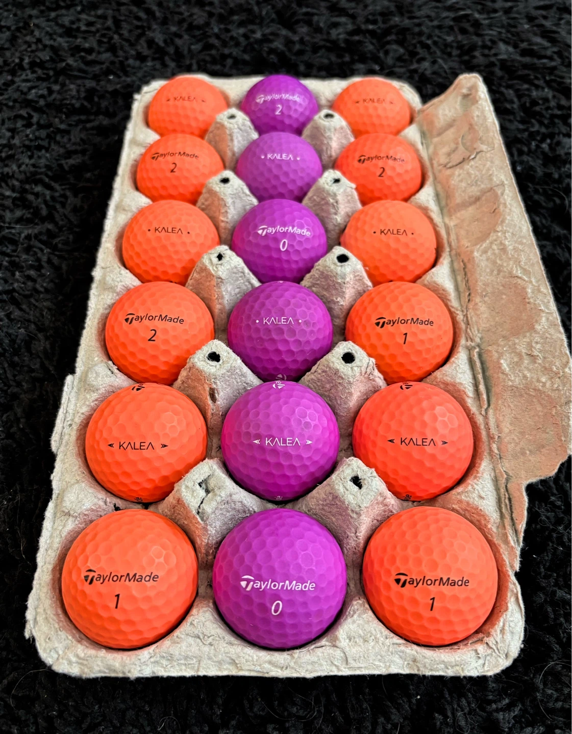 18 Taylormade Kalea Coloured Matte Golf Balls