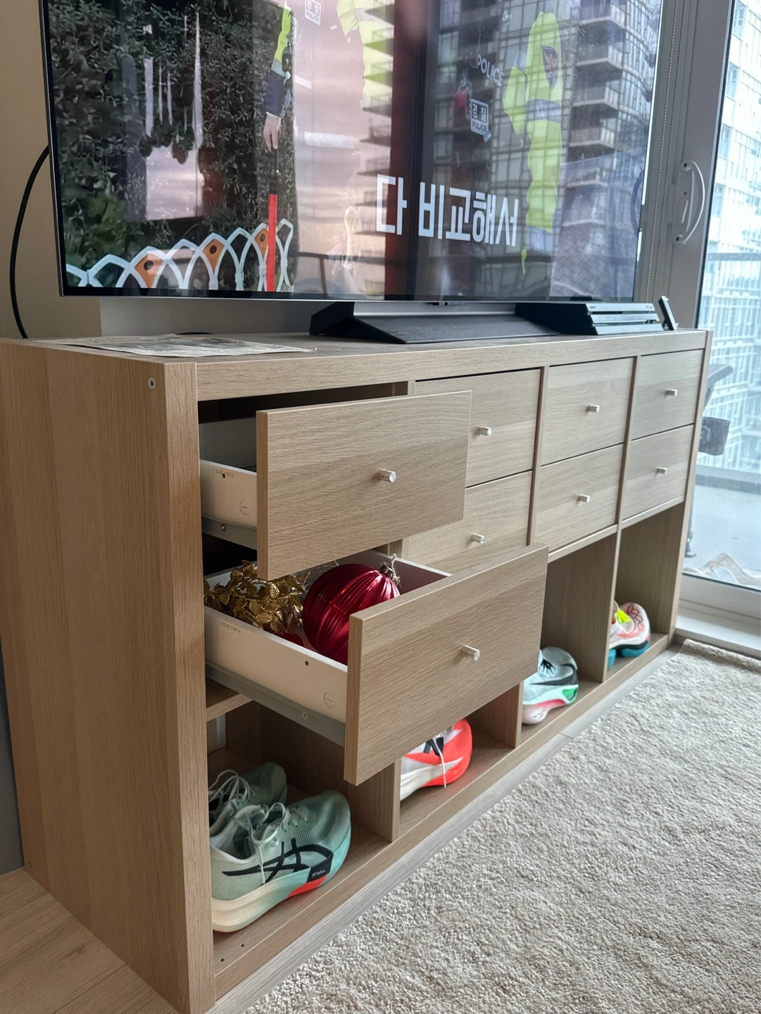 IKEA KALLAX Shelf Unit (8 Cubes) – Storage Combo - photo 2