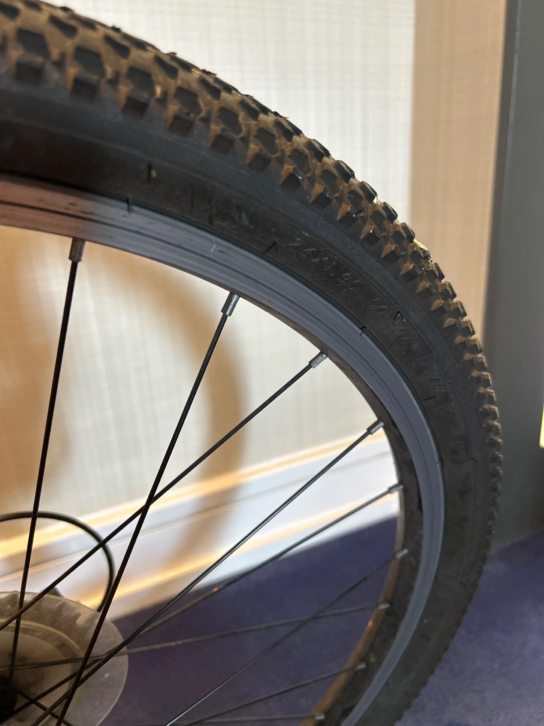 Giant Kids Bike - size 24 - photo 3