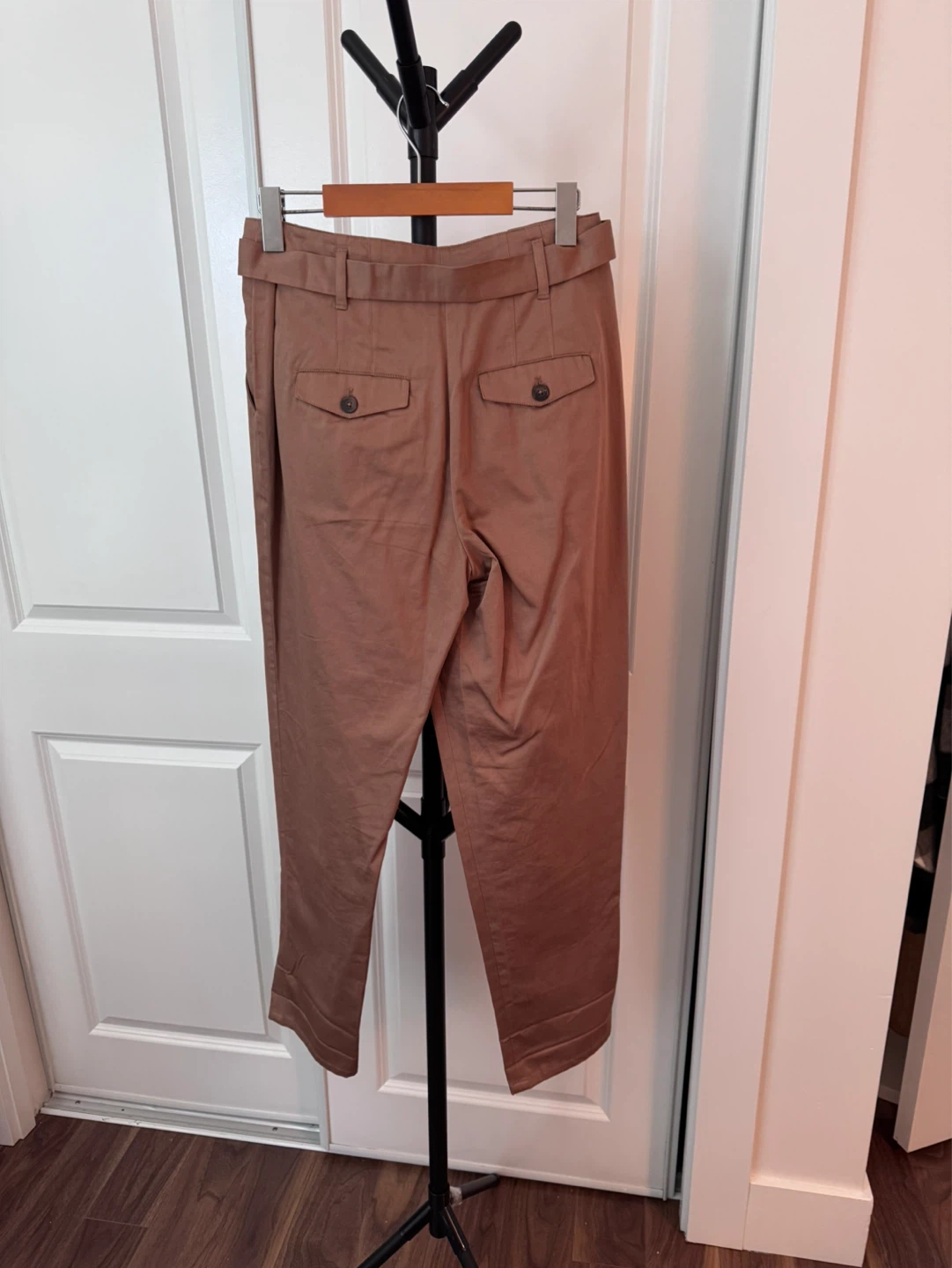 RW & CO. Women's Size 4 Khaki Tie-Waist Cropped Pants - photo 3