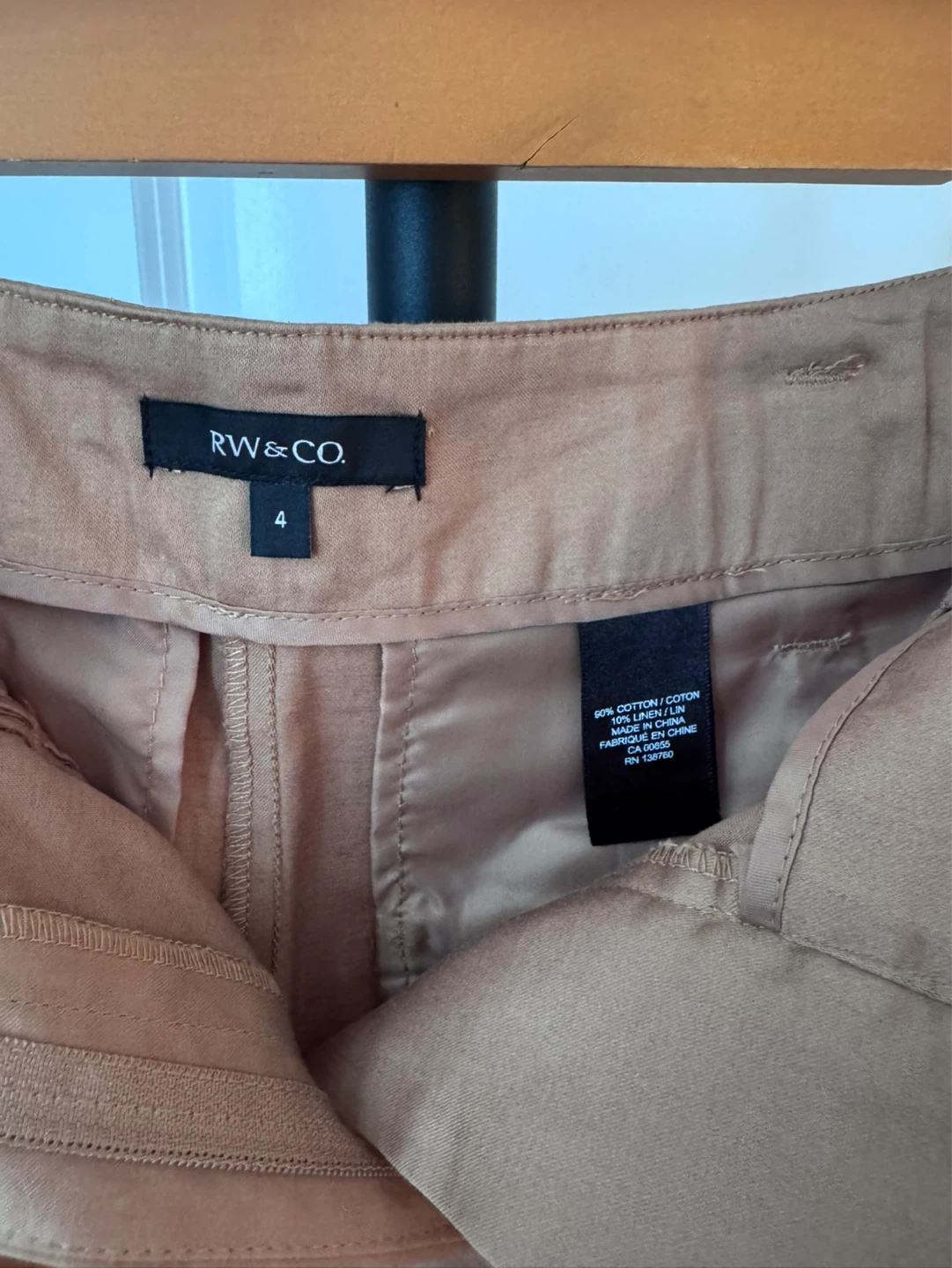 RW & CO. Women's Size 4 Khaki Tie-Waist Cropped Pants - photo 2