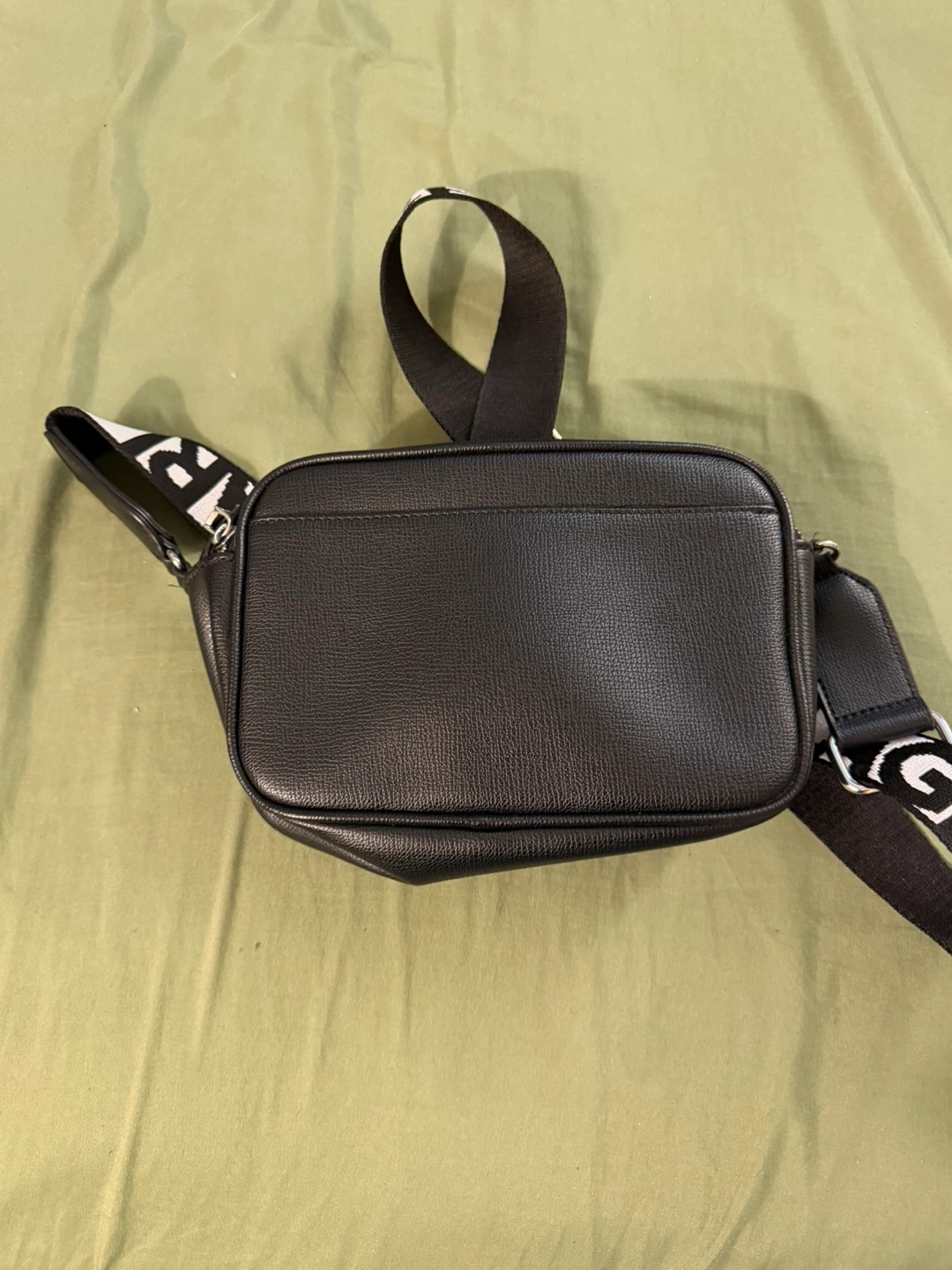 Karl Lagerfeld Black Leather Crossbody Bag with Karl & Choupette - photo 3