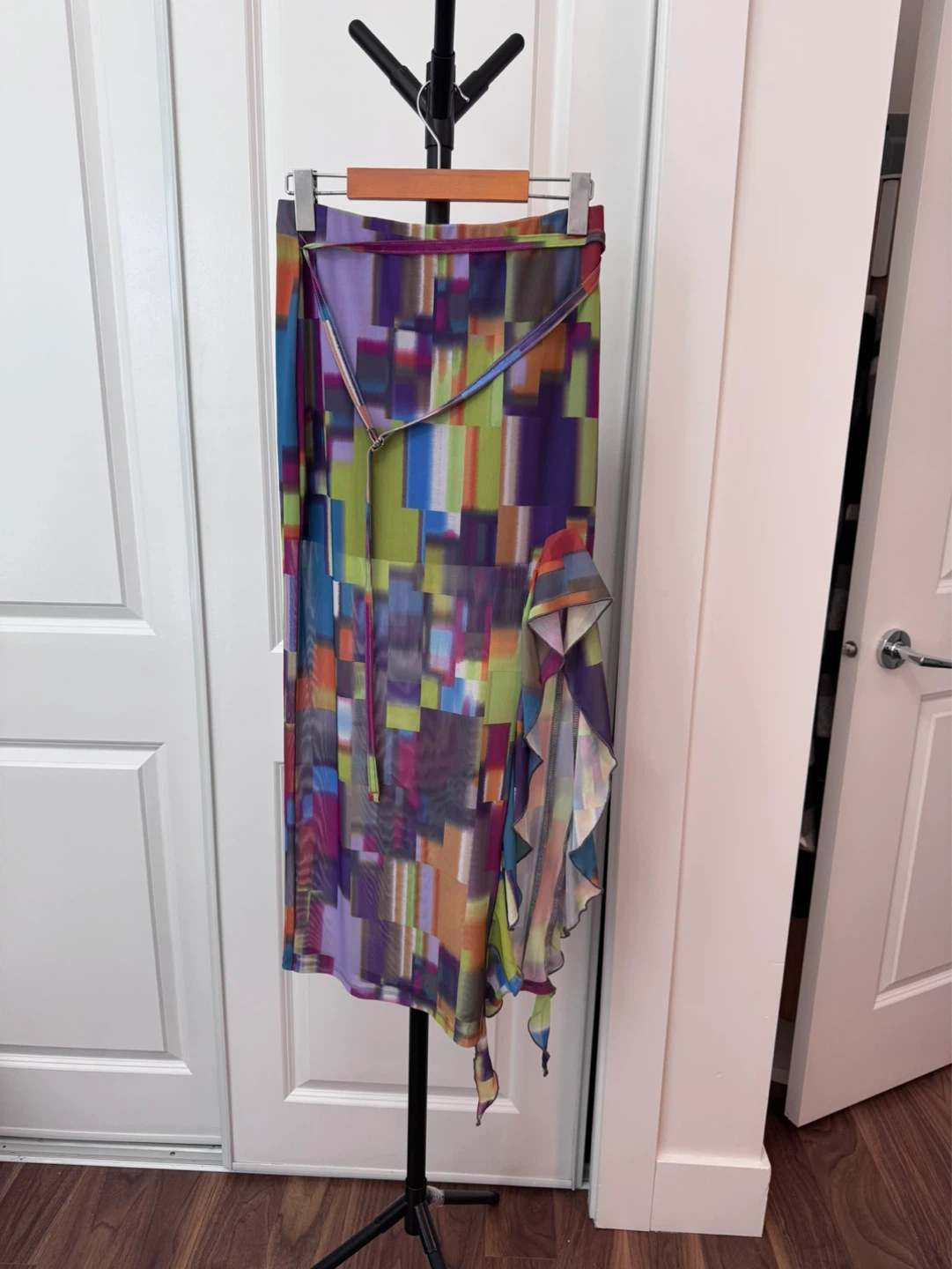 BRAND NEW Forever 21 Floral Print Mesh Midi Skirts - photo 2