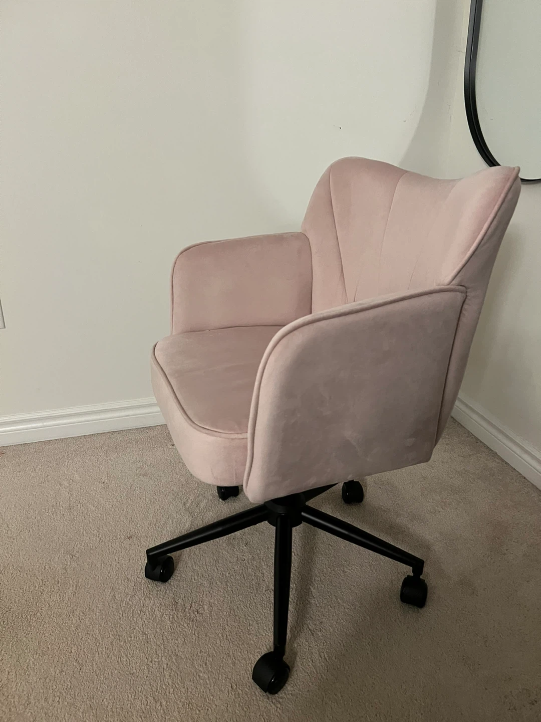Light Pink Velvet Chair - photo 2