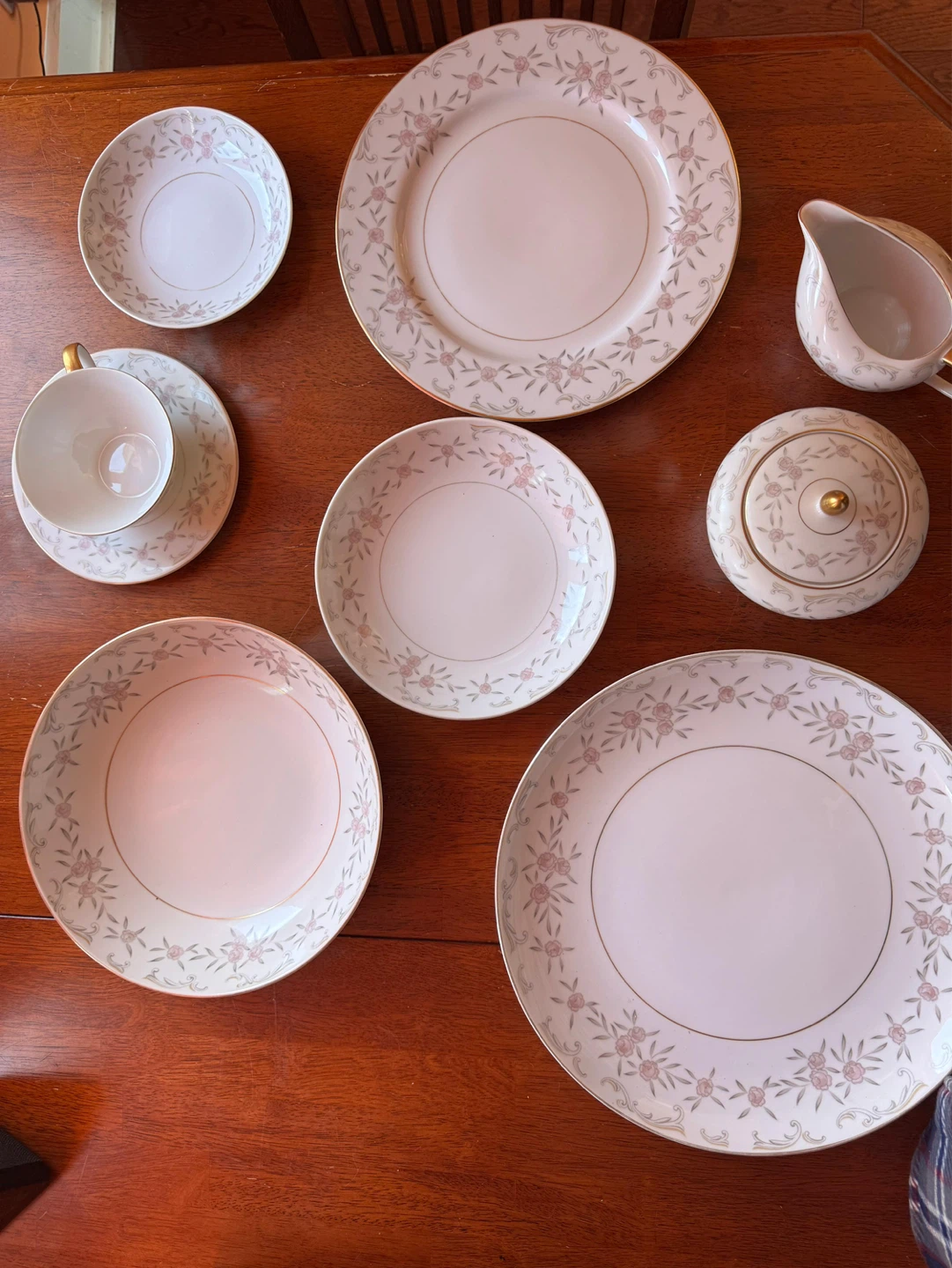 Vintage Mikasa - 75  pieces serving Mikasa Fine China Loretta - photo 2