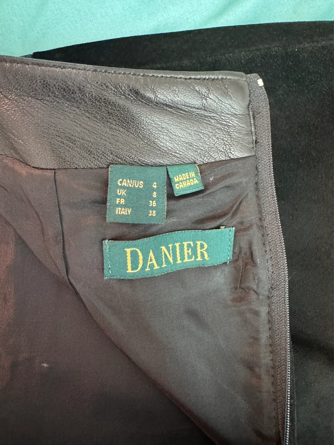 Danier Black Suede and Leather Skirt - Size 4 - photo 2