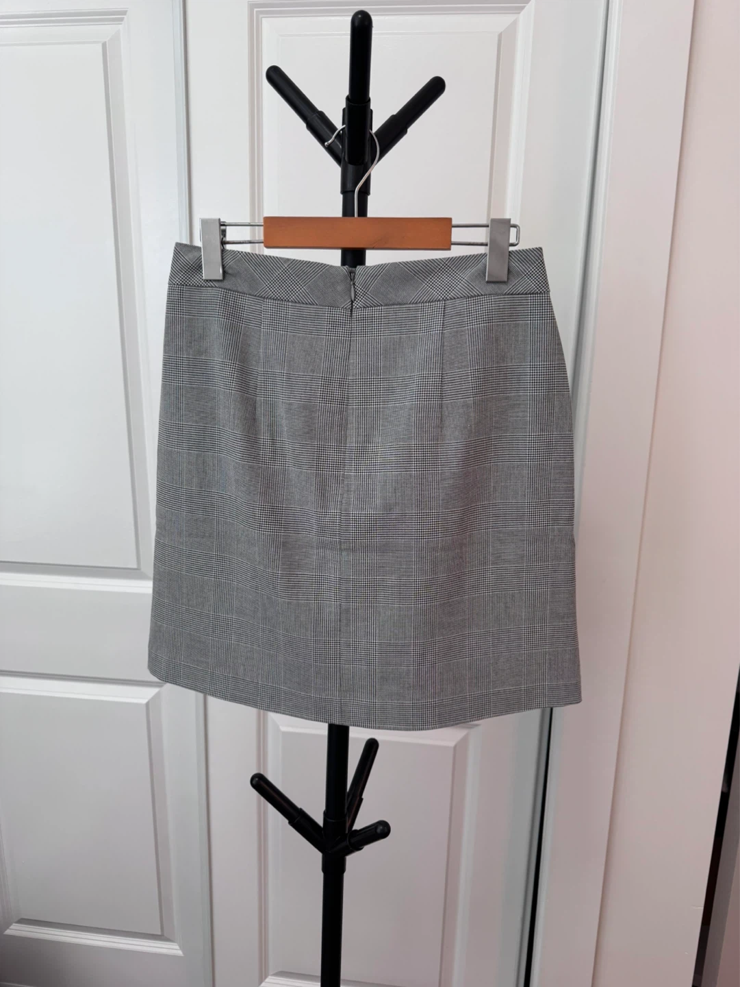 RW & CO. Plaid Mini Skirt Size 6 - photo 4