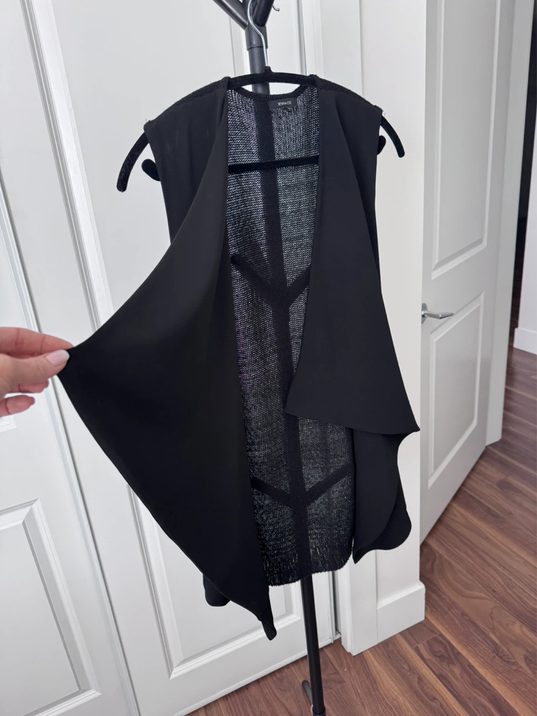 RW&CO. Black Waterfall Vest - M/M - photo 2