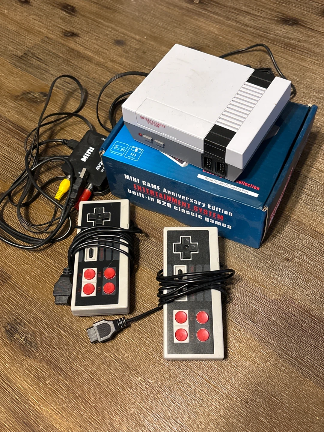 Retro Mini Nintendo with 620 Games