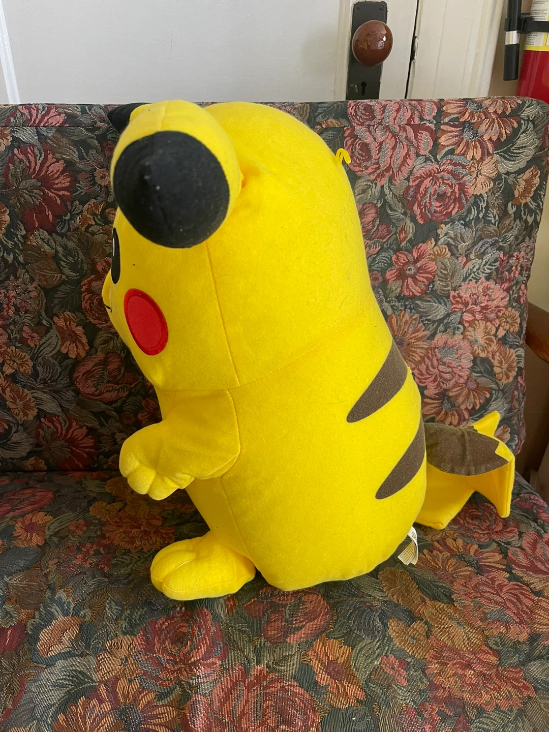 Pokémon Pikachu Plush Toy - photo 3
