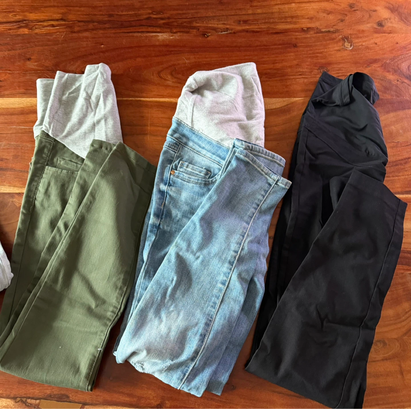 Maternity Pants Bundle XXS&XS - photo 3