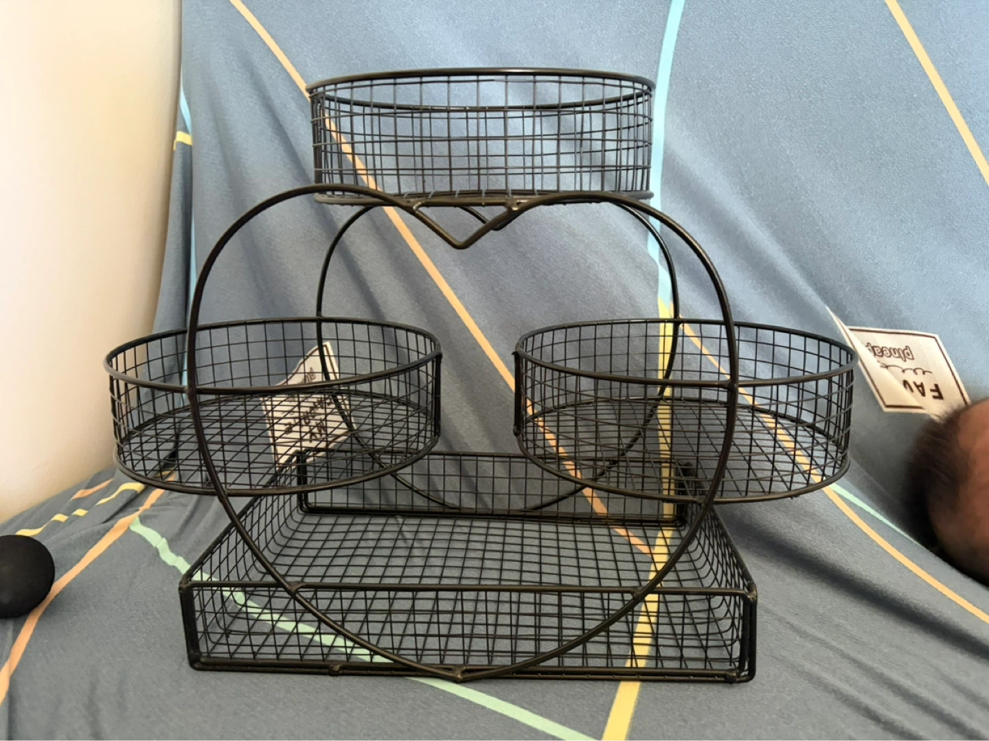 3 Tier Heart Shaped Wire Fruit Basket - photo 2