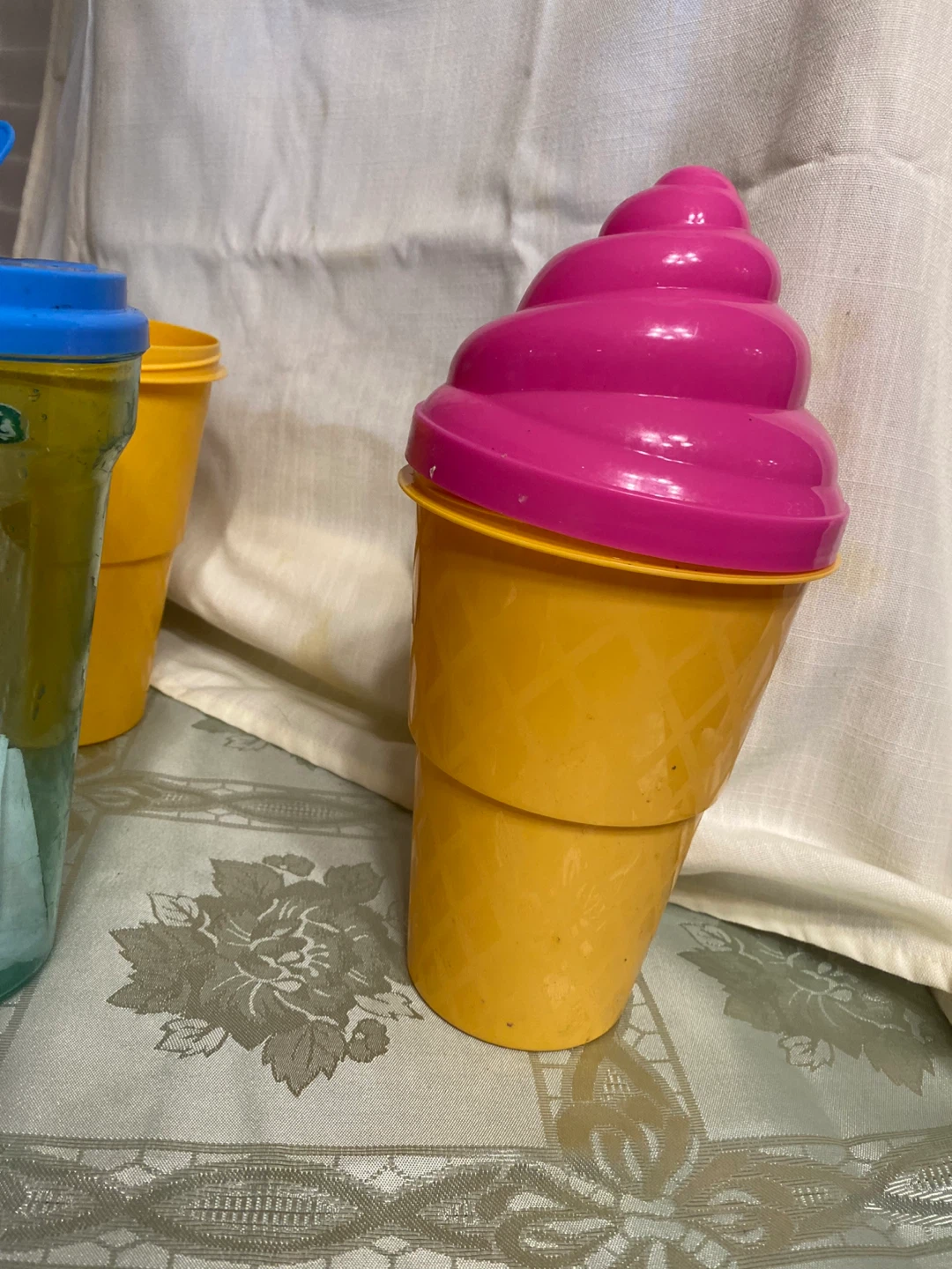 $.50 Each! Assorted Novelty Tumblers! Pool Perfect! - photo 3