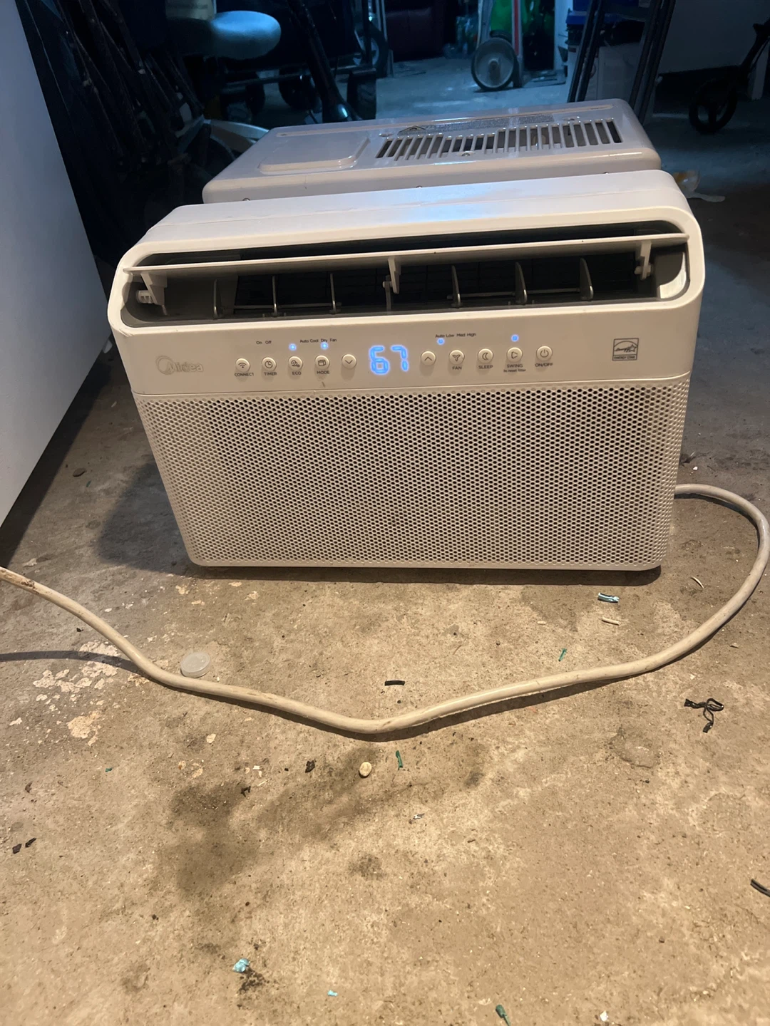Midea Window Air Conditioner - photo 3