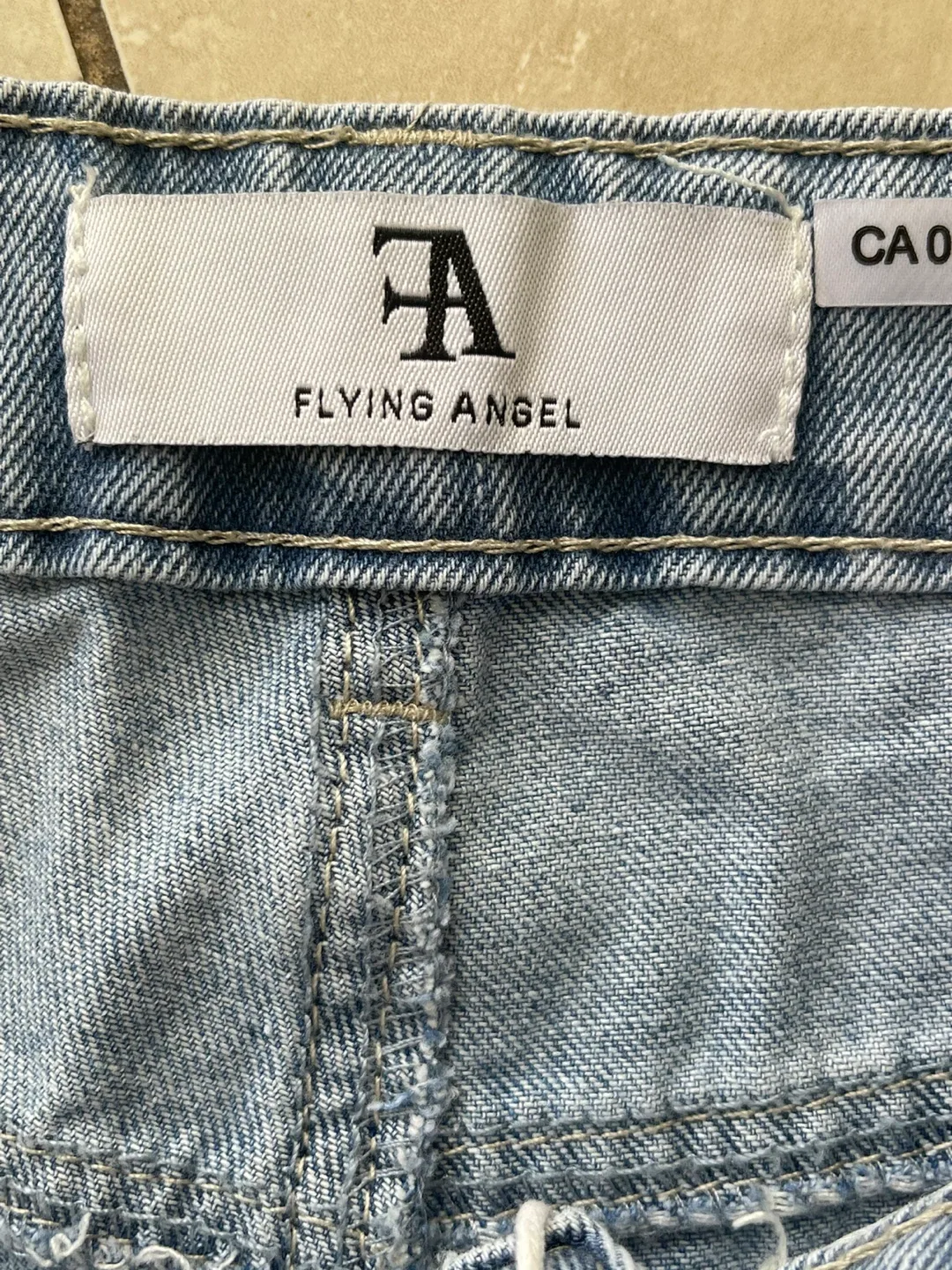 Flying Angel Light Wash Jeans with Bow Detail - Size 1/25 - photo 3