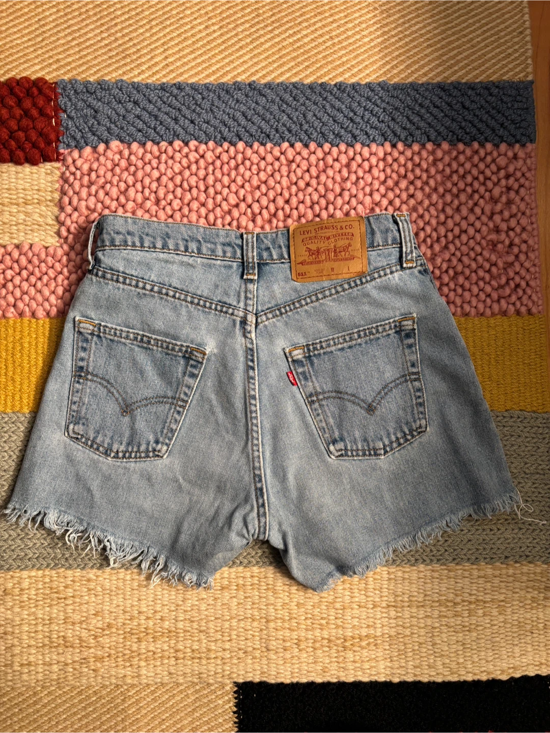 Vintage Levi Shorts - photo 2