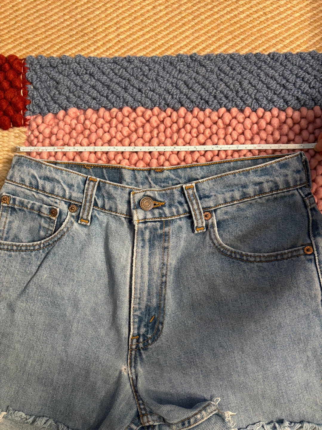 Vintage Levi Shorts - photo 4