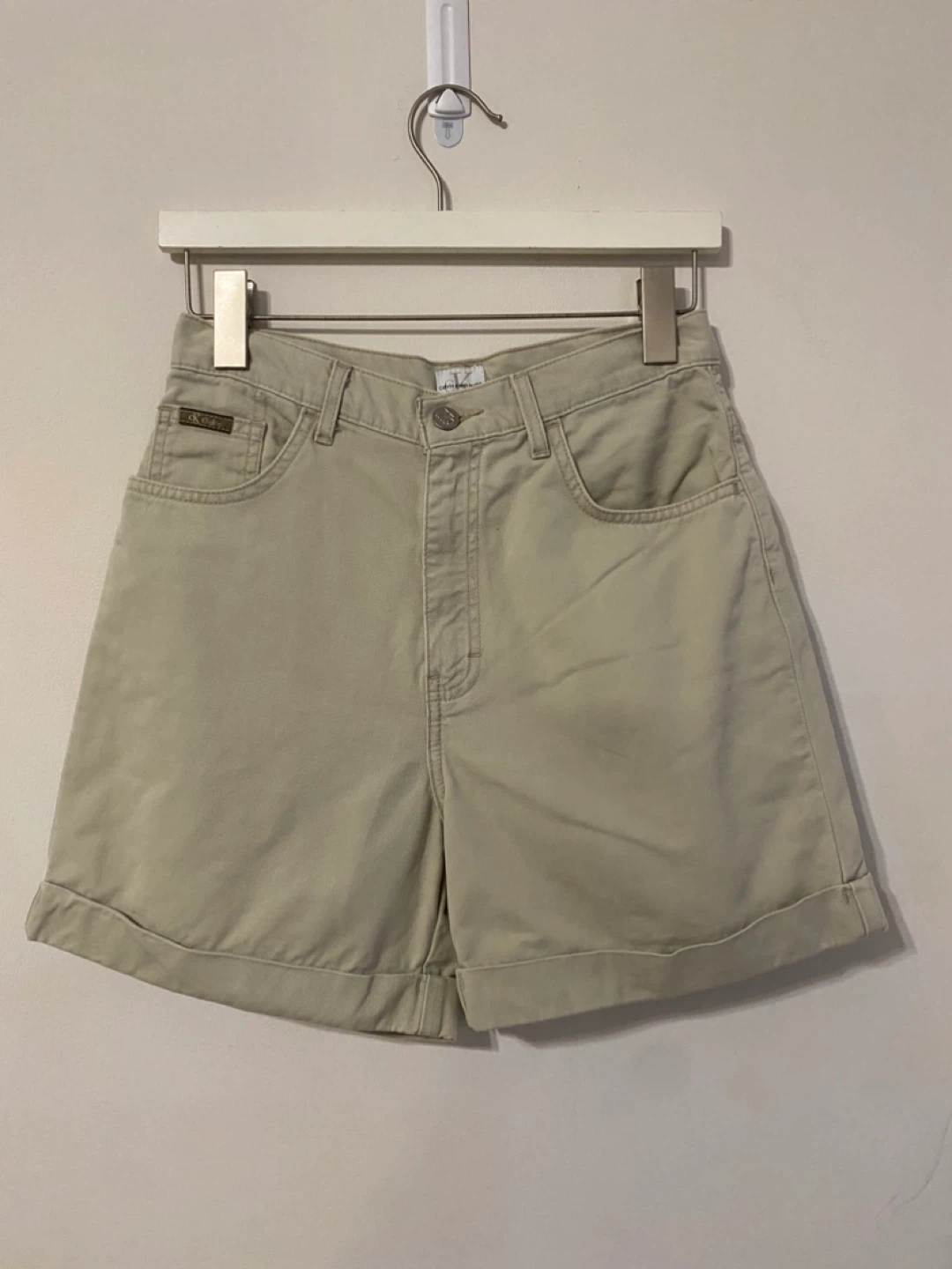 Calvin Klein vintage cuffed khaki shorts