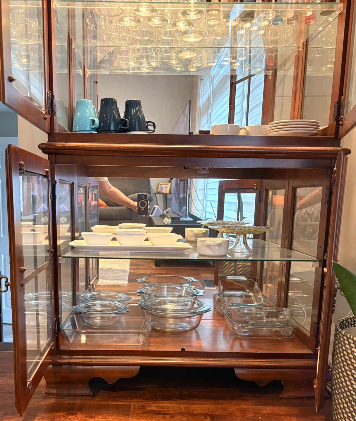 Oak Display Cabinet with Glass Shelves, Doors and decor lights - photo 4