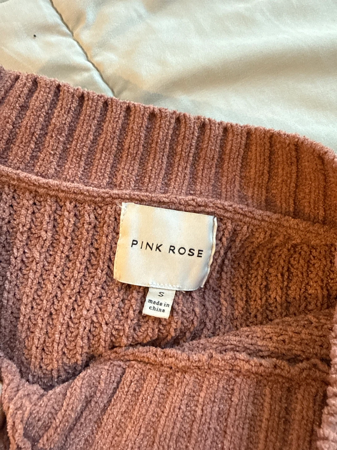 Pink Rose Pink Cable Knit V-Neck Sweater - Size S - photo 3