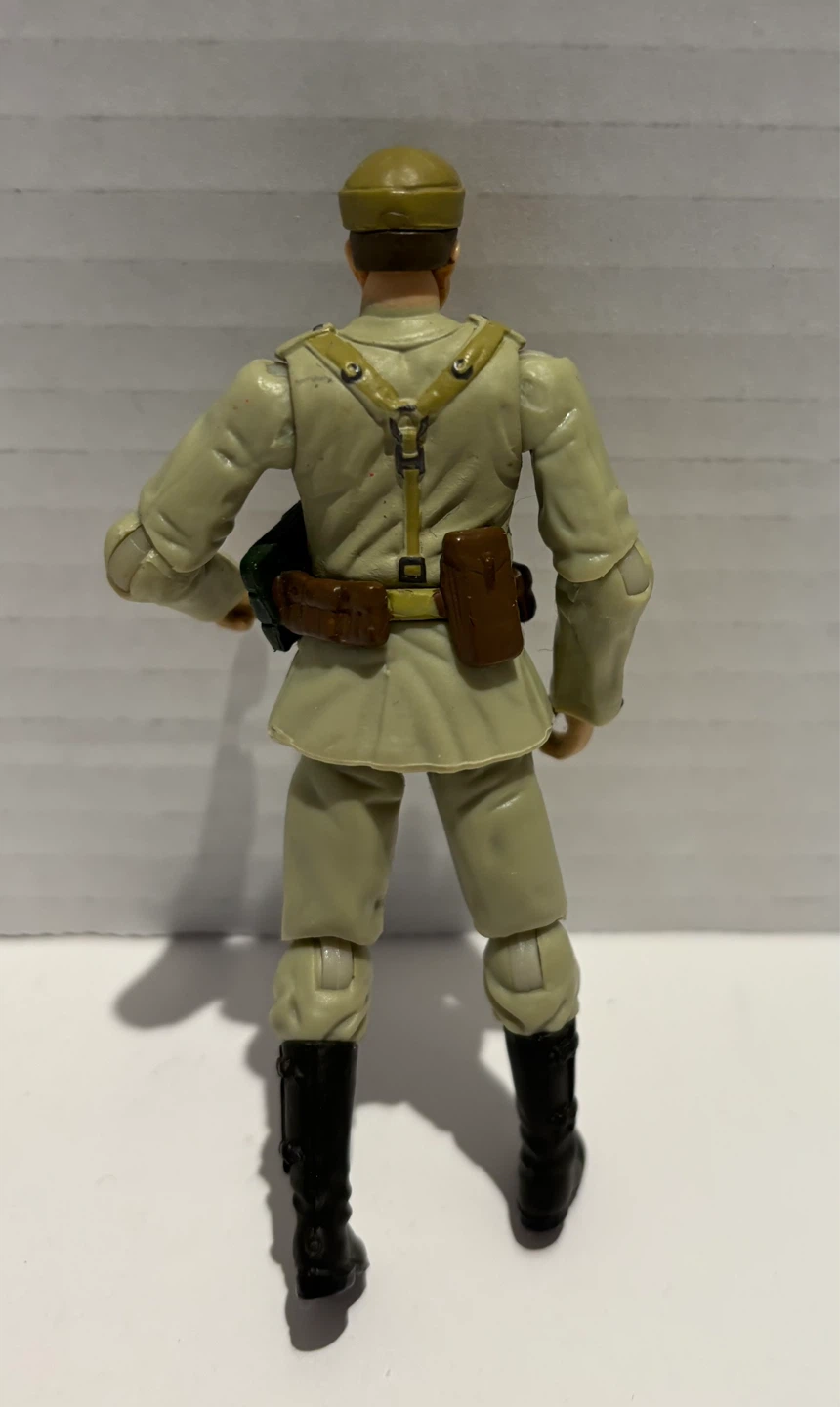 Indiana Jones - Raiders of the Lost Ark Action Figure 2008 - photo 2