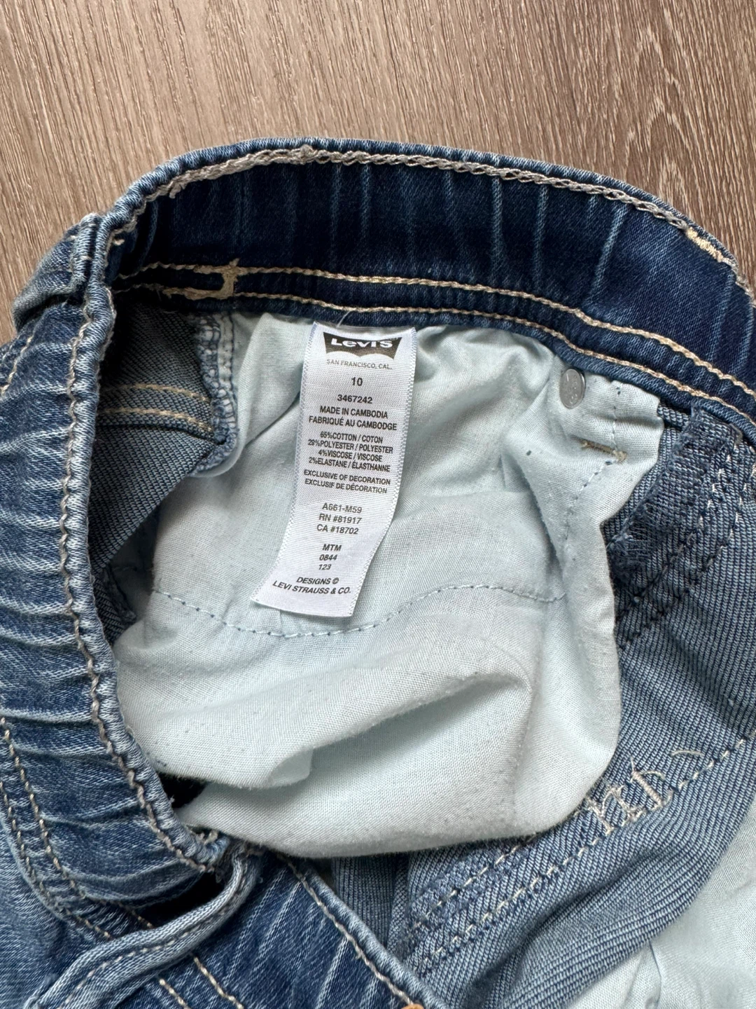 Levi's Jogger Pants Size 10 almost new - photo 4